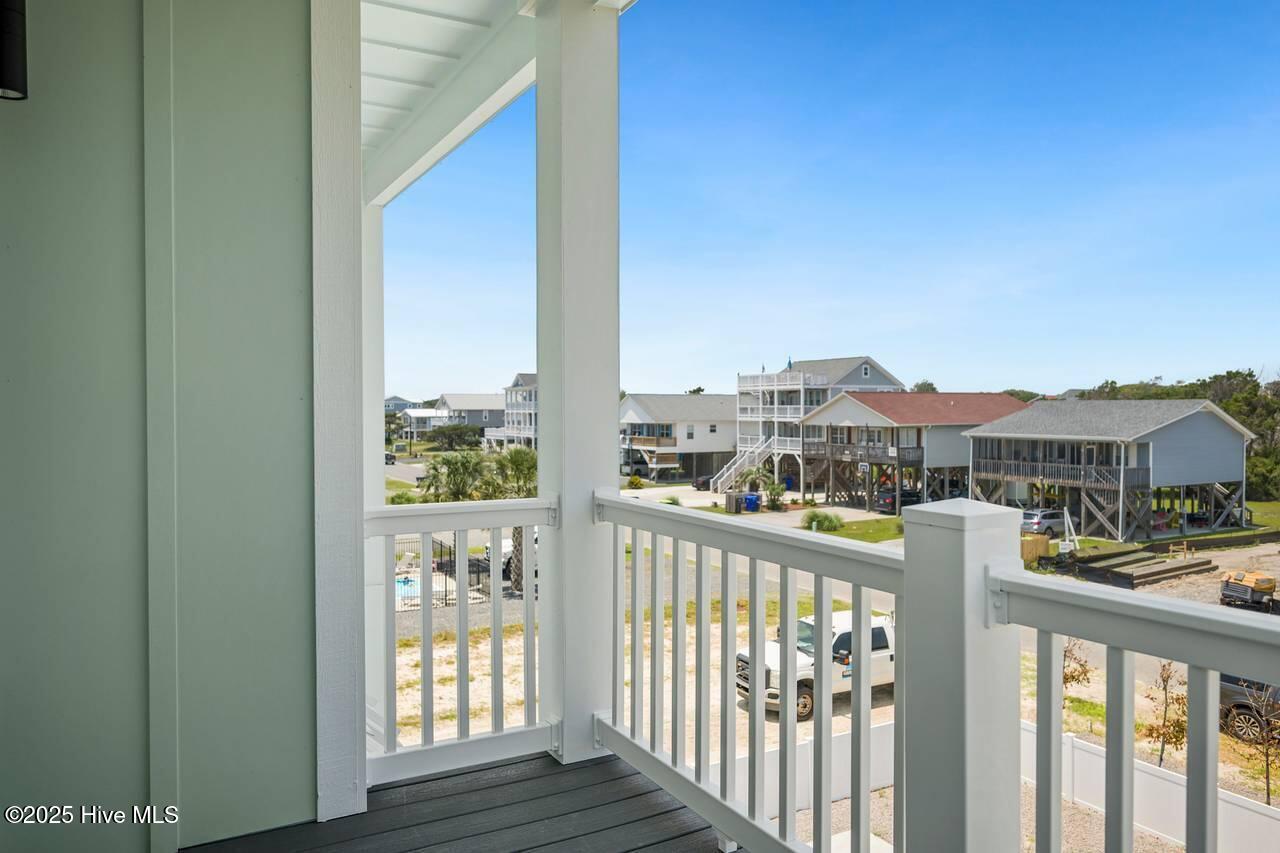 100527522 | Photo 103