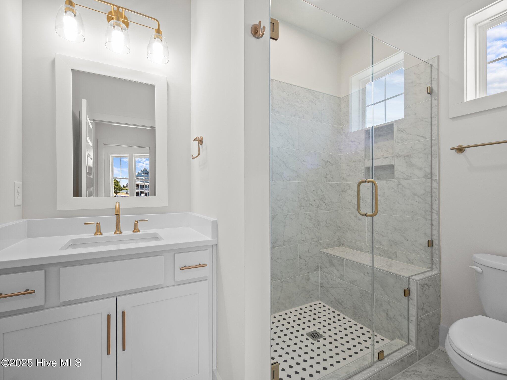 609 Cannonsgate Drive, Newport, NC, 28570