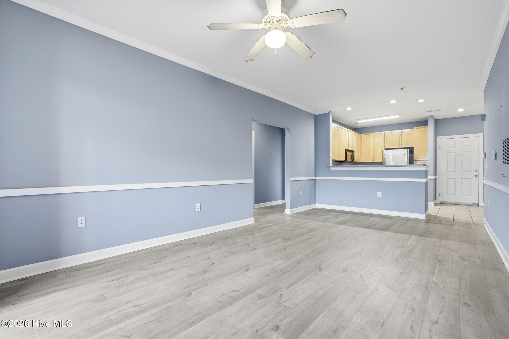 100559771 | Photo 10