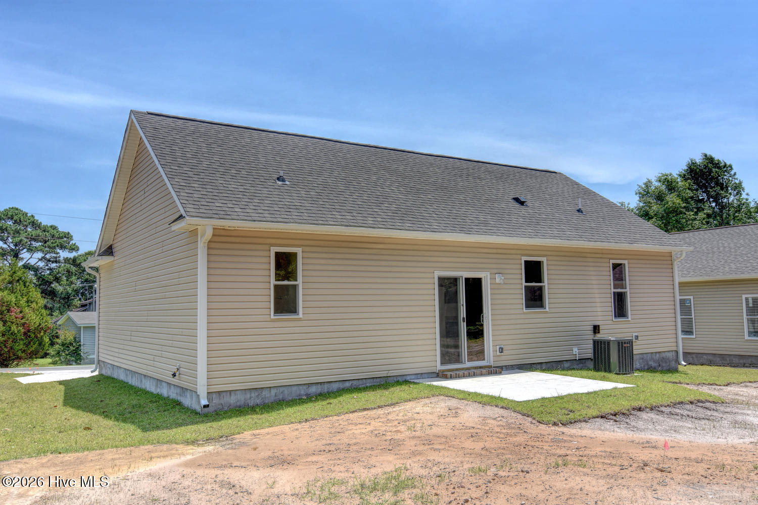 100559011 | Photo 21