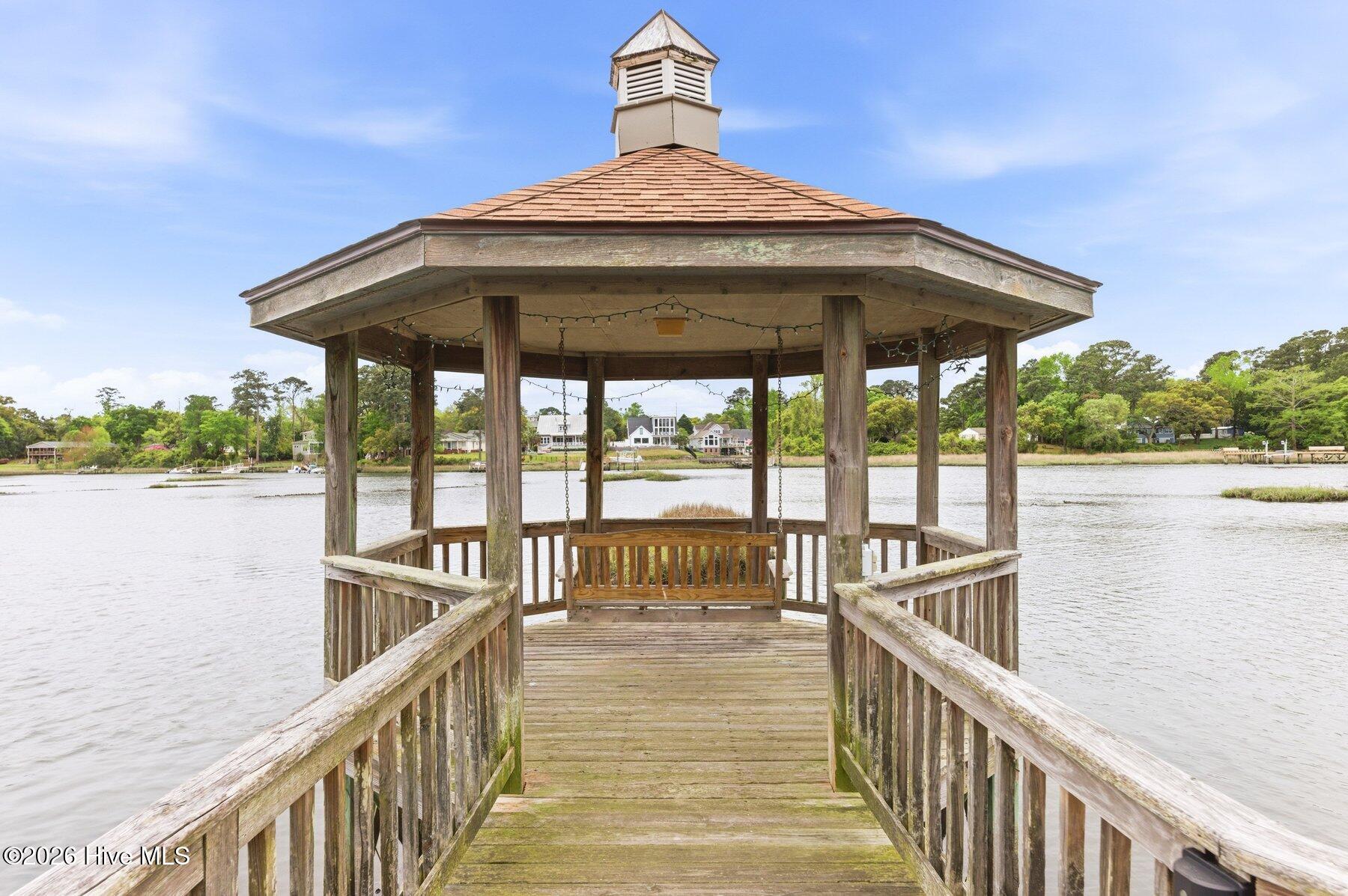 100565828 | Photo 69