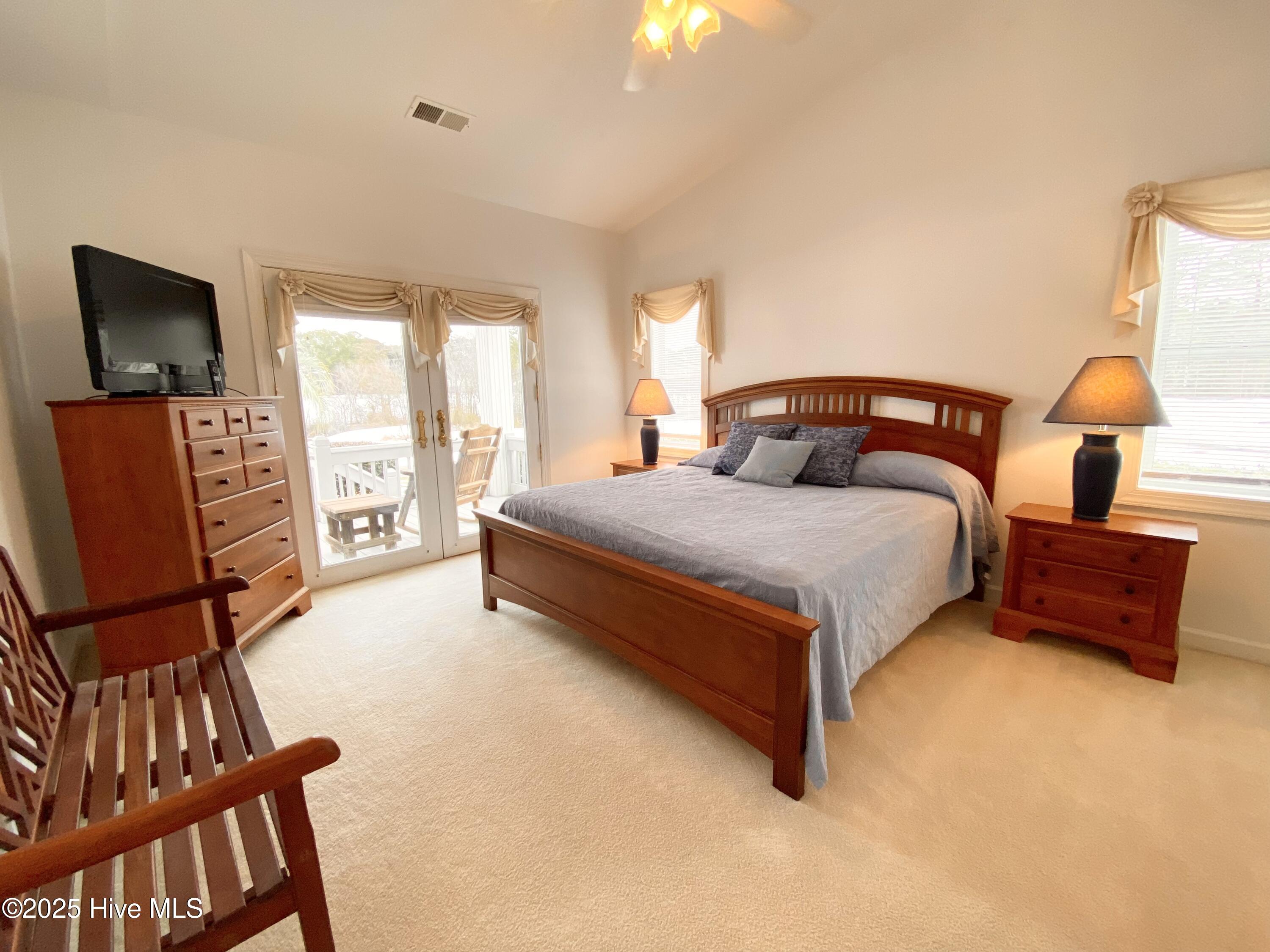 100552494 | Photo 21