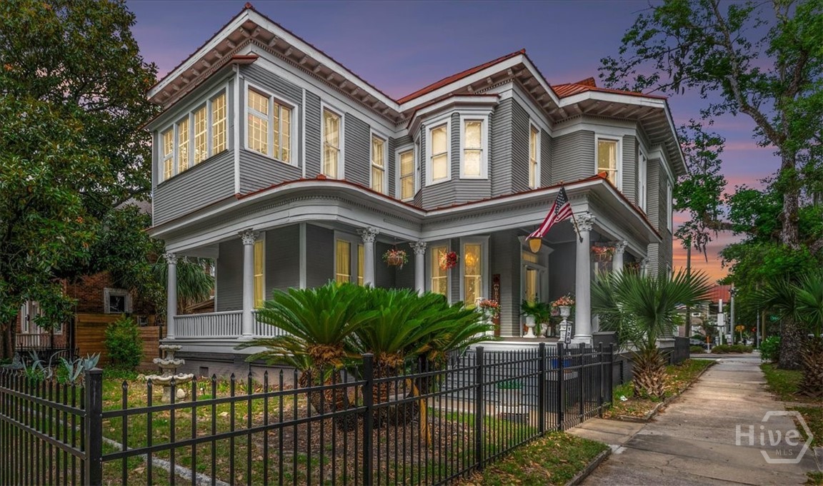 Homes for sale in Savannah, GA | 120 W 37th St, Savannah, GA 31401 | MLS# SA356941