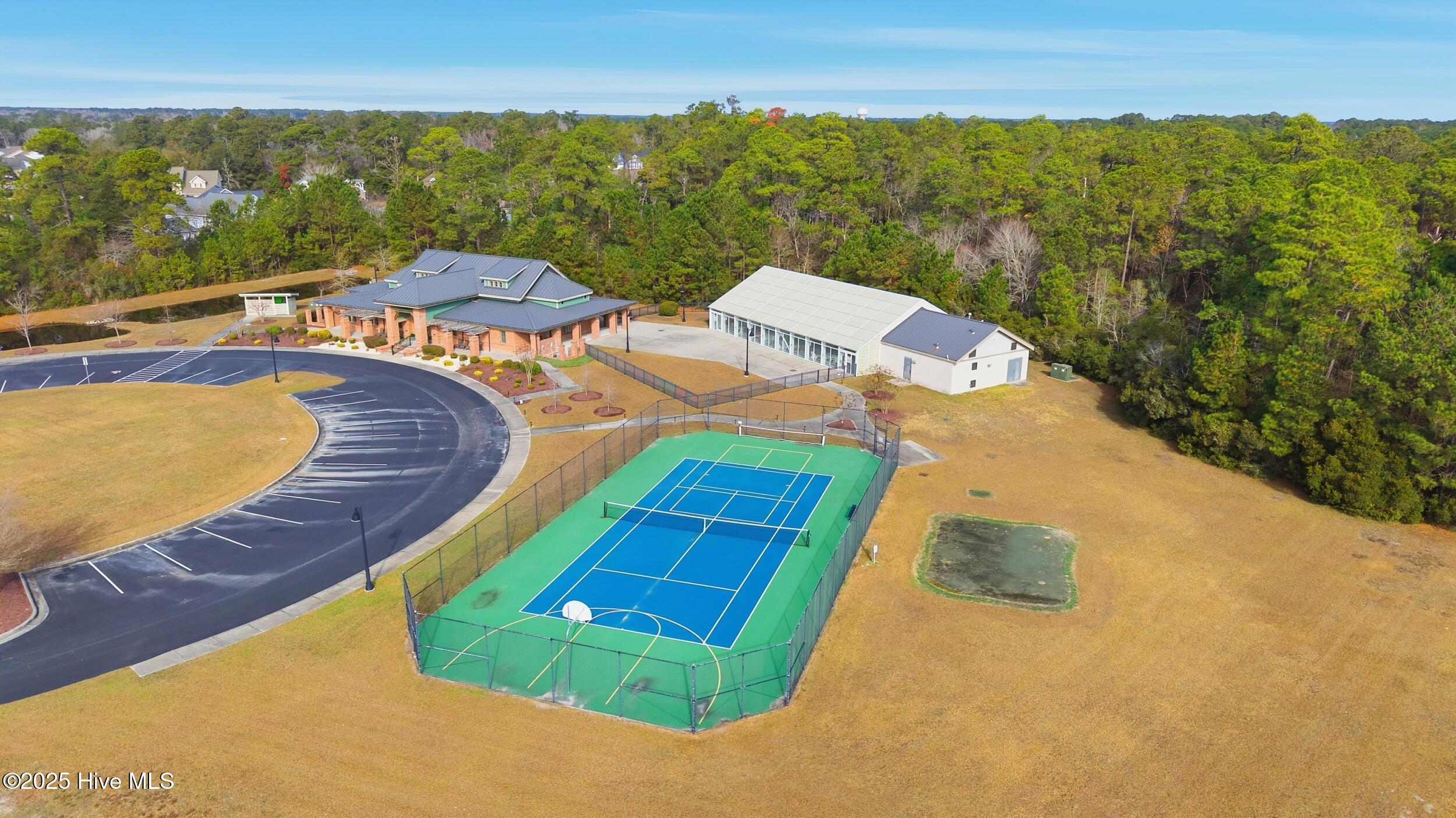 100544454 | Photo 38