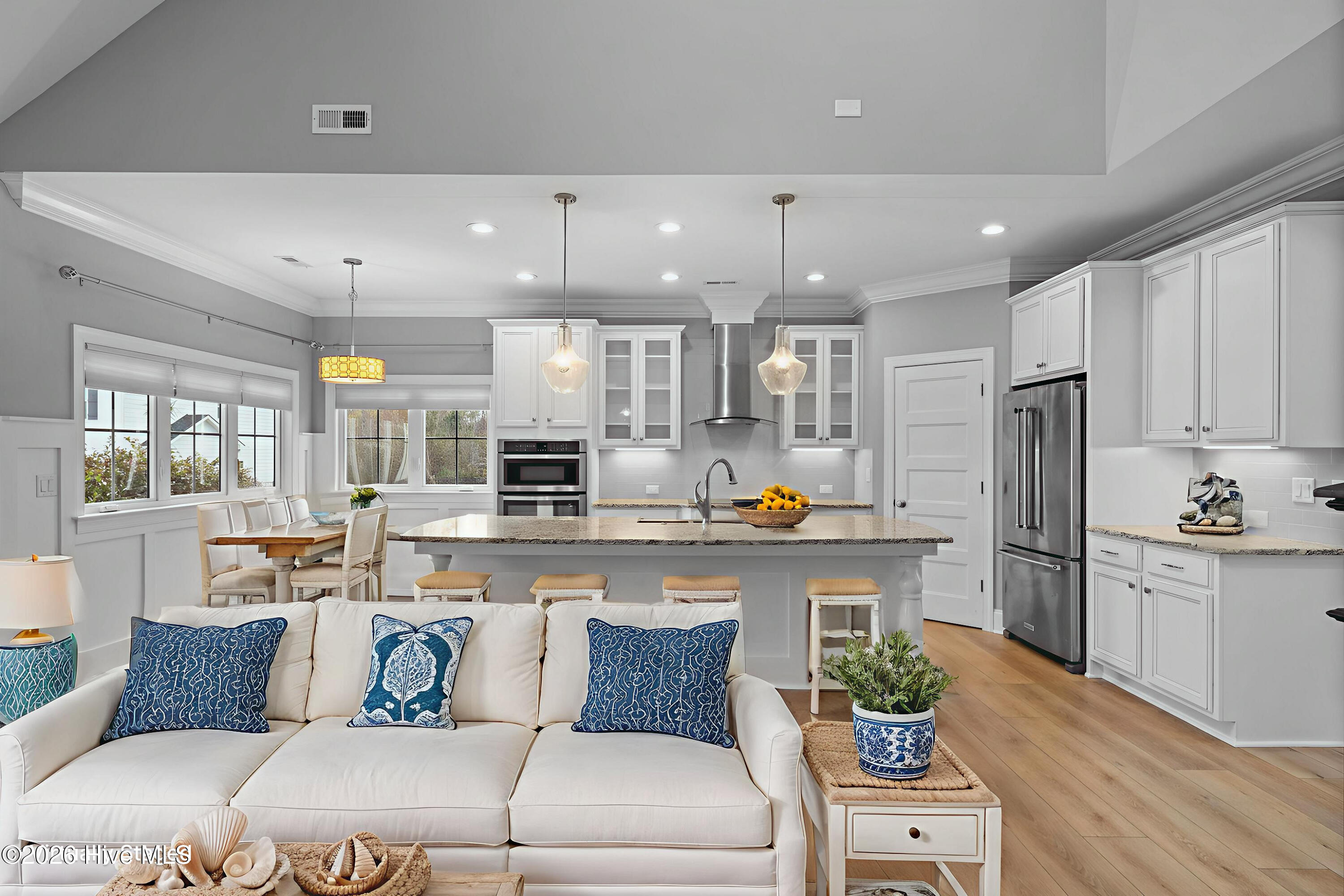 100564106 | Photo 18