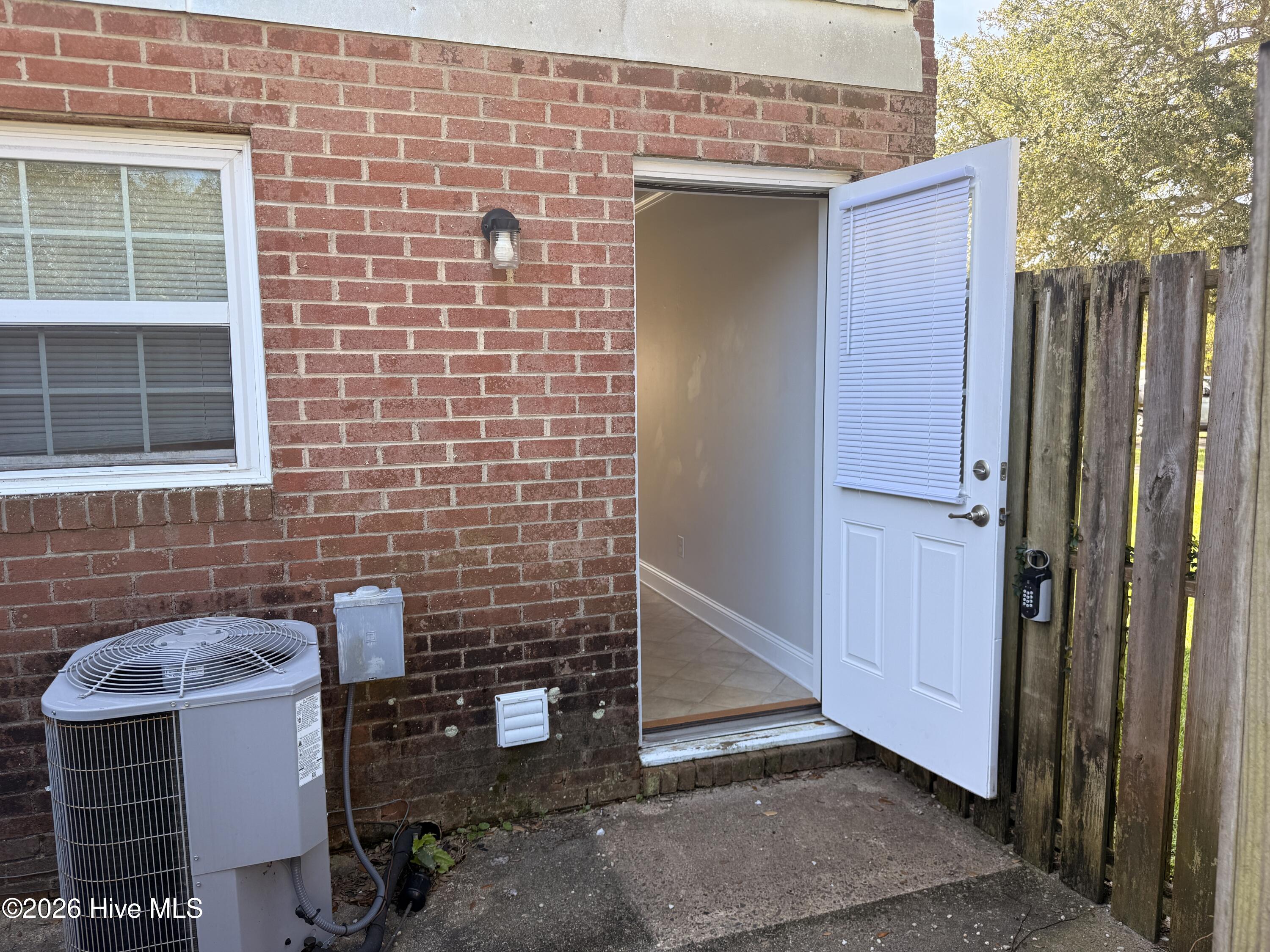 Exterior photo of 311 Jones Avenue 3, Beaufort, NC 28516. MLS: 100603658