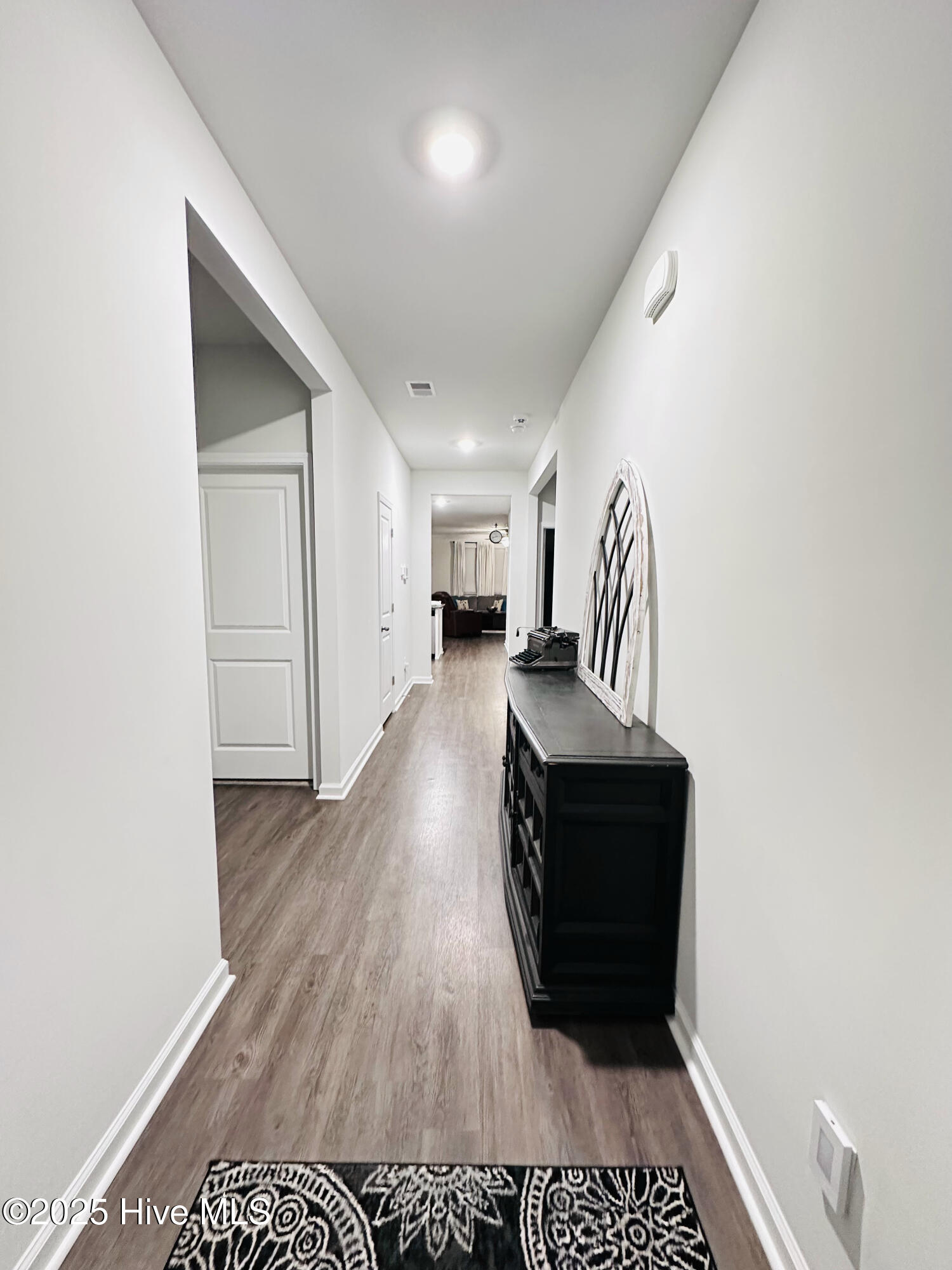 100525143 | Photo 15