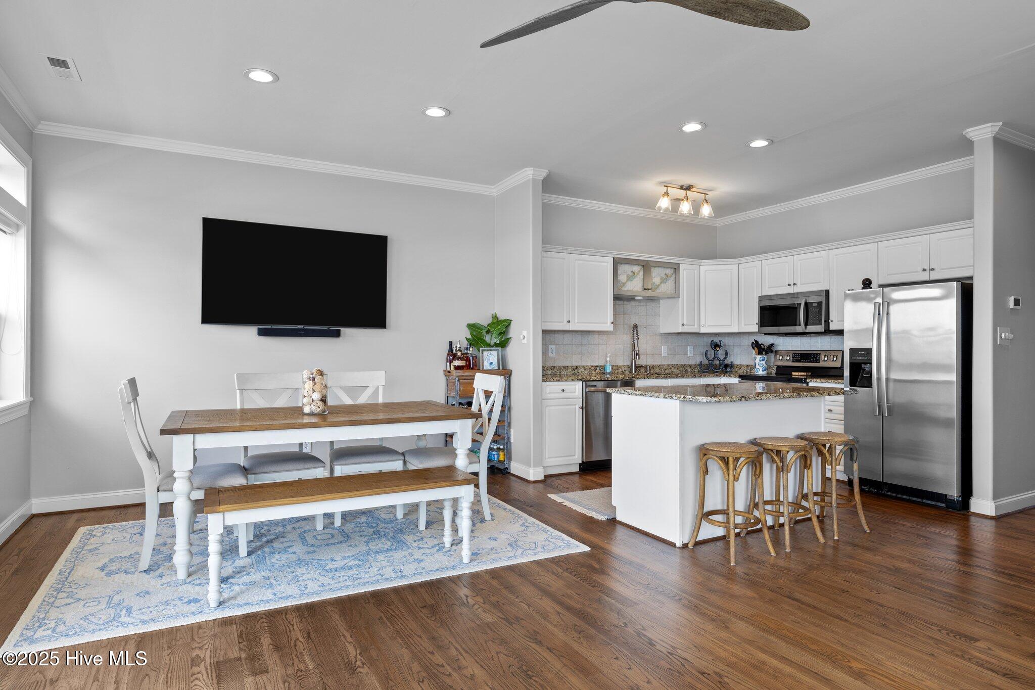 100516101 | Photo 12