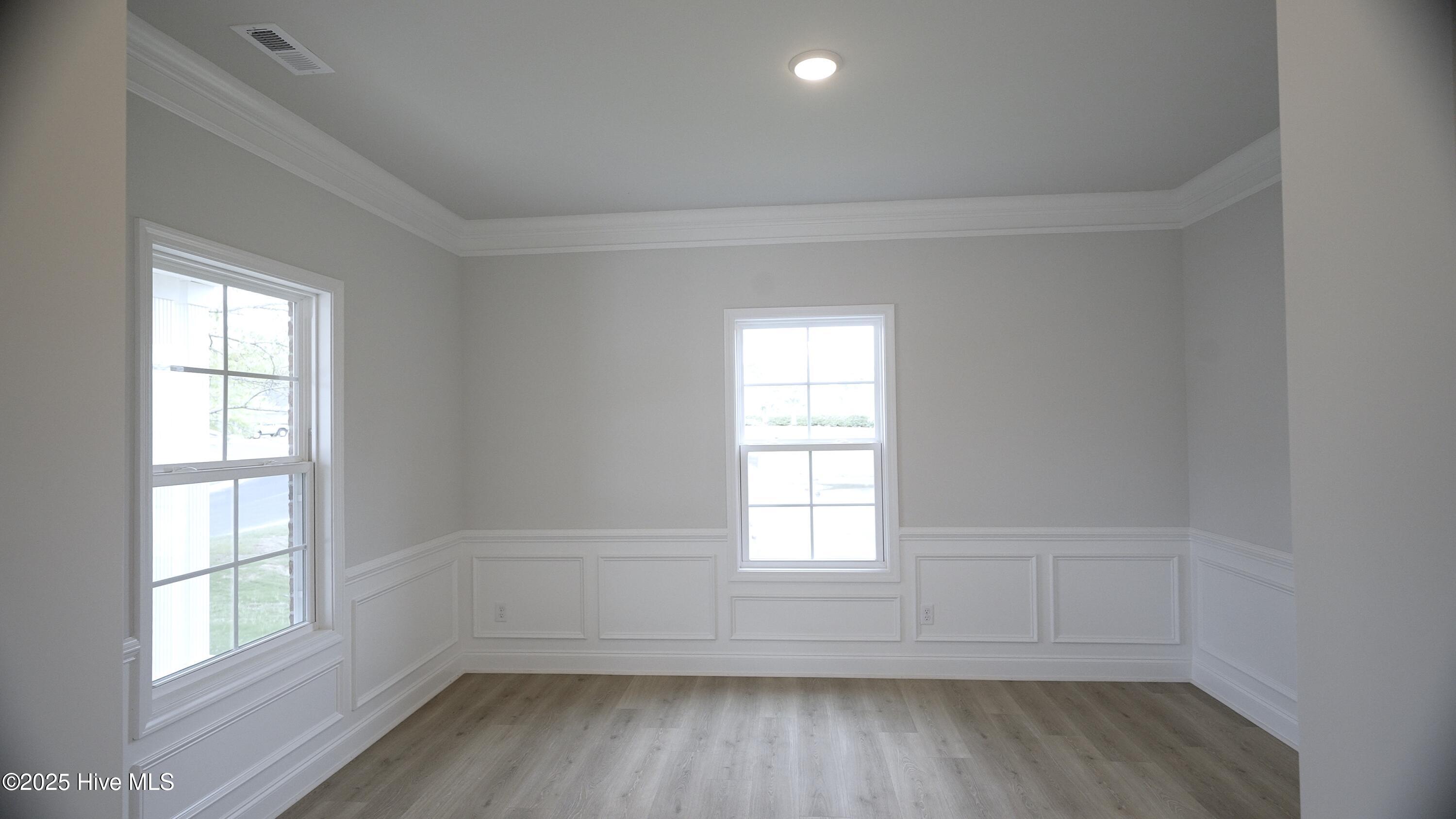 100428126 | Photo 10