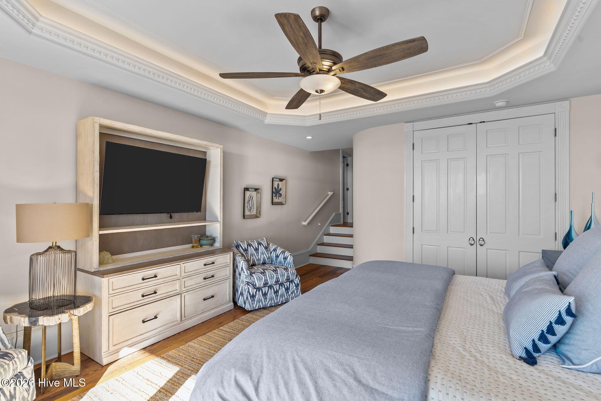 100552689 | Photo 71