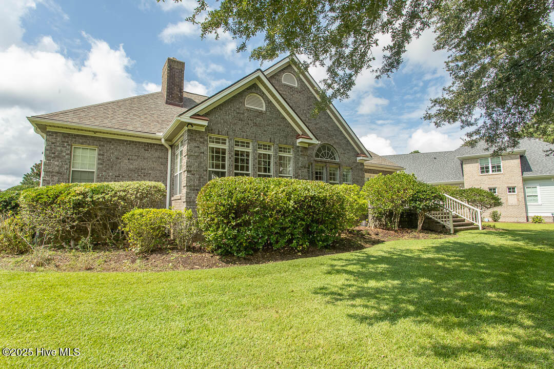 100526043 | Photo 48