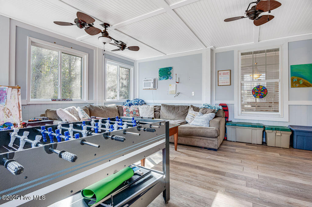 100534087 | Photo 40