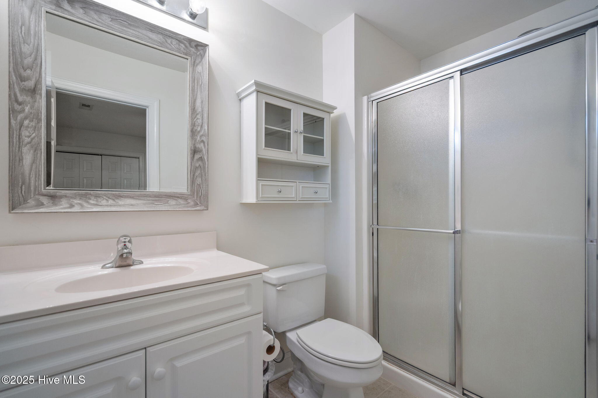 100546584 | Photo 53