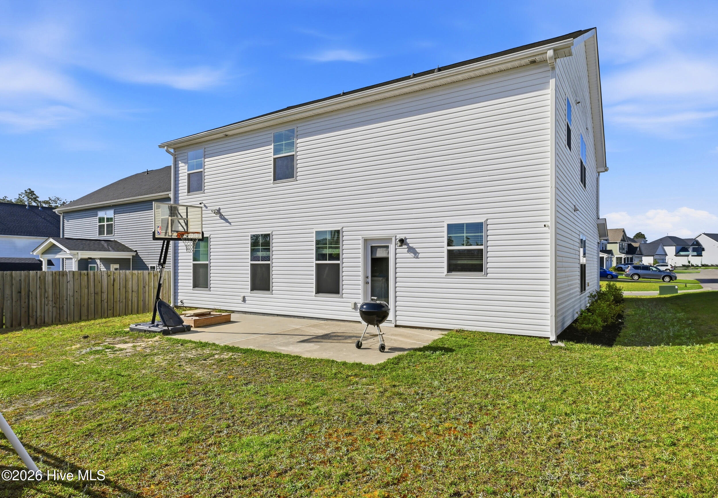 100566702 | Photo 43