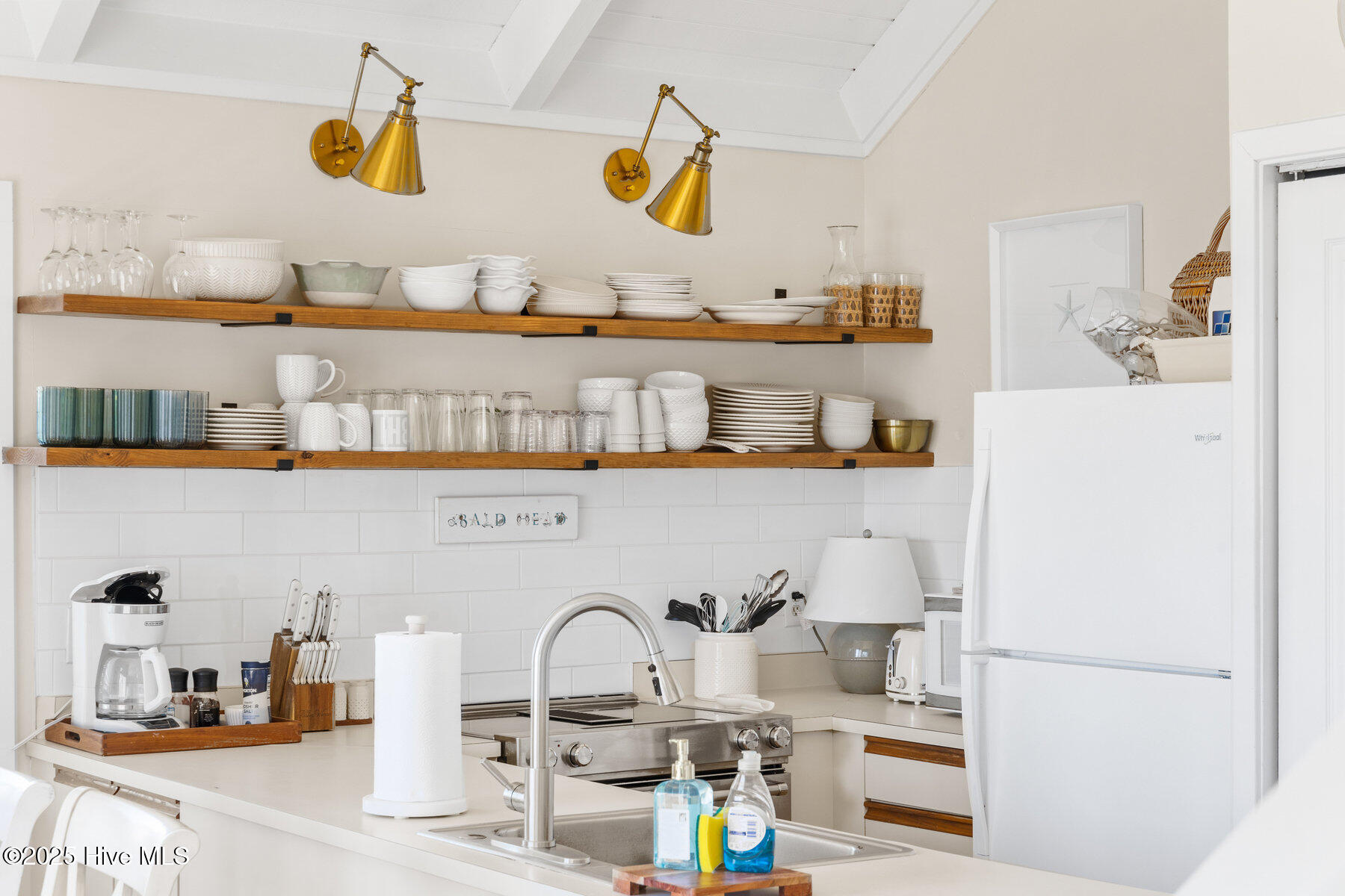 100546214 | Photo 13