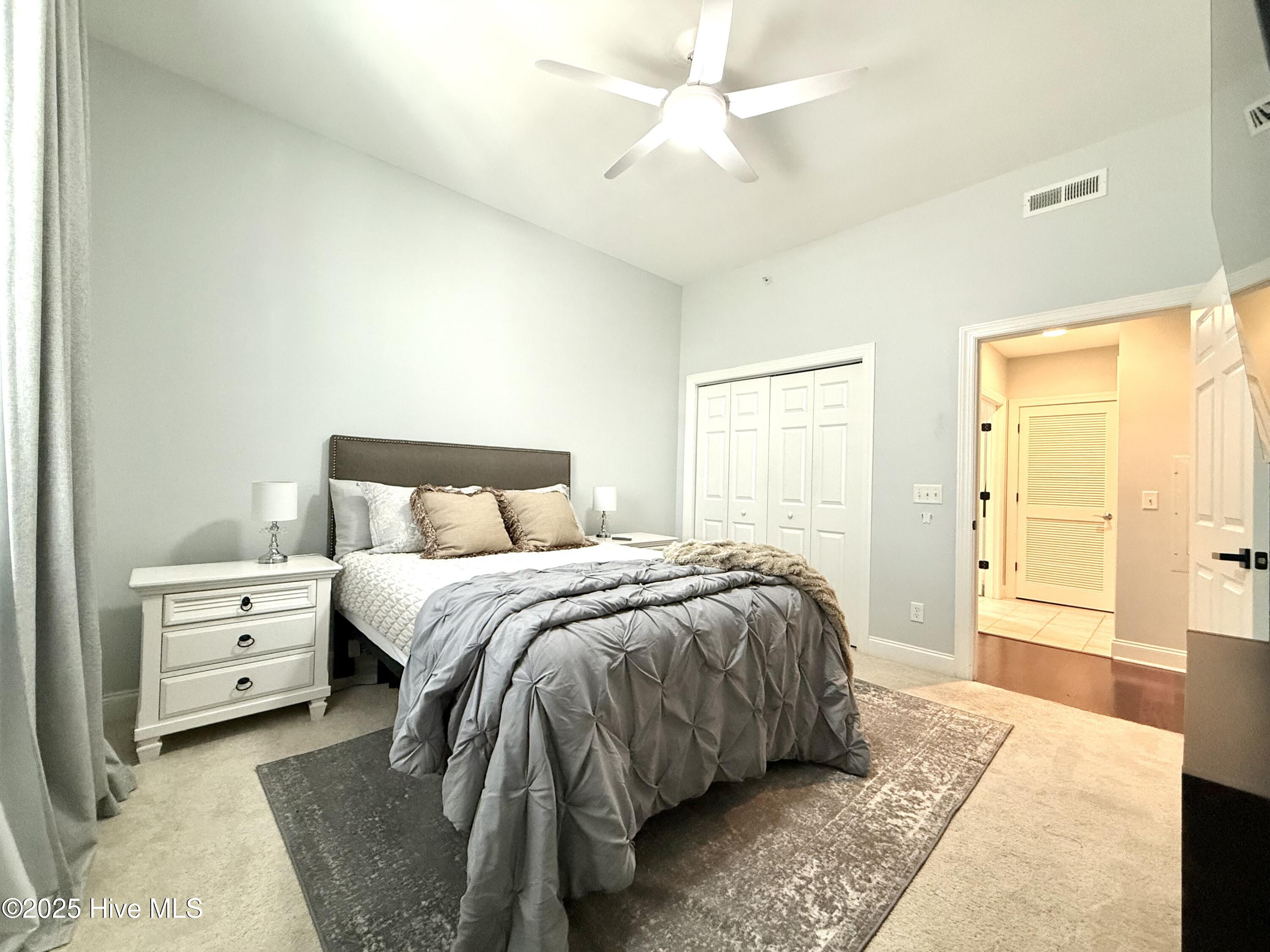 100542840 | Photo 20