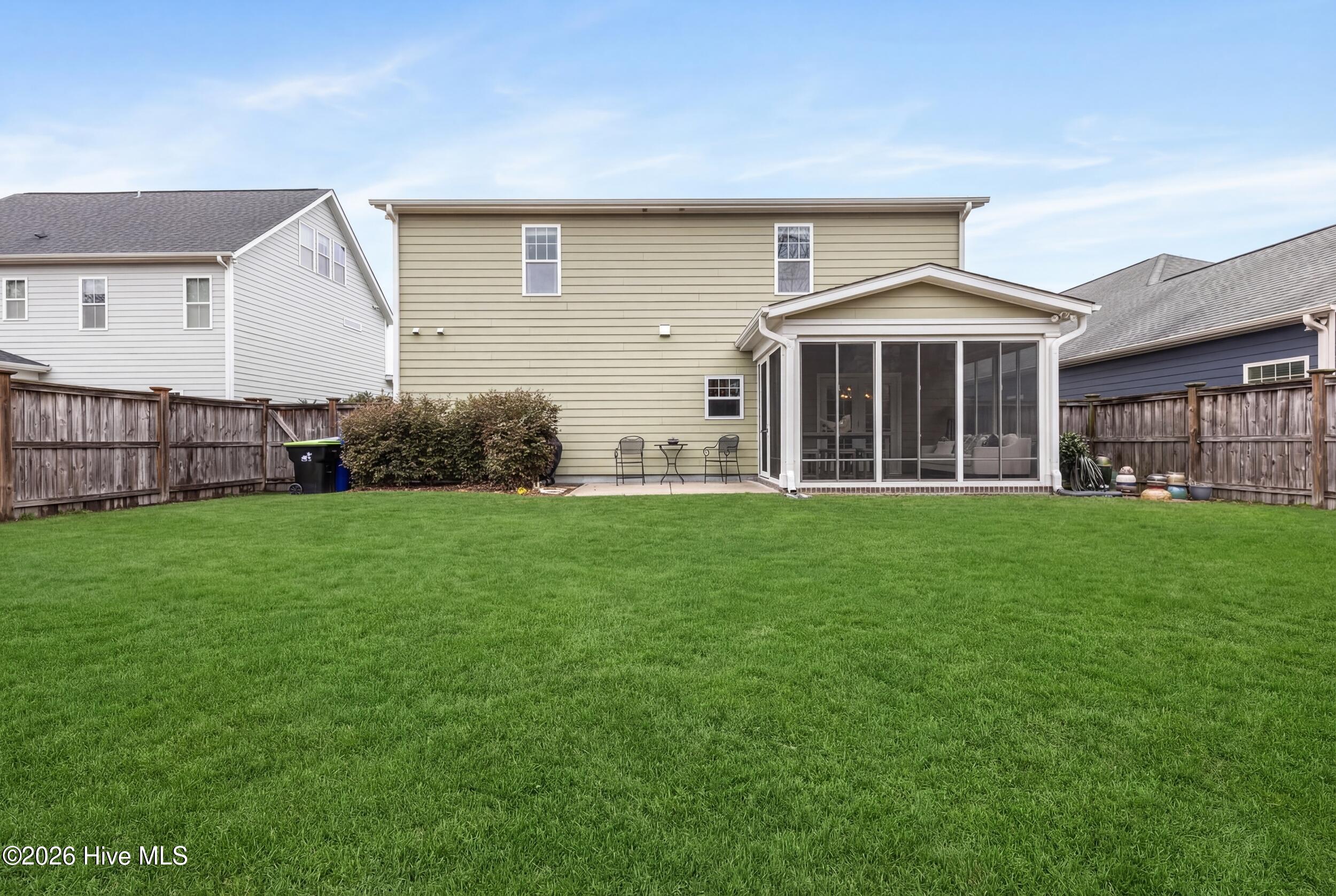 100554071 | Photo 41