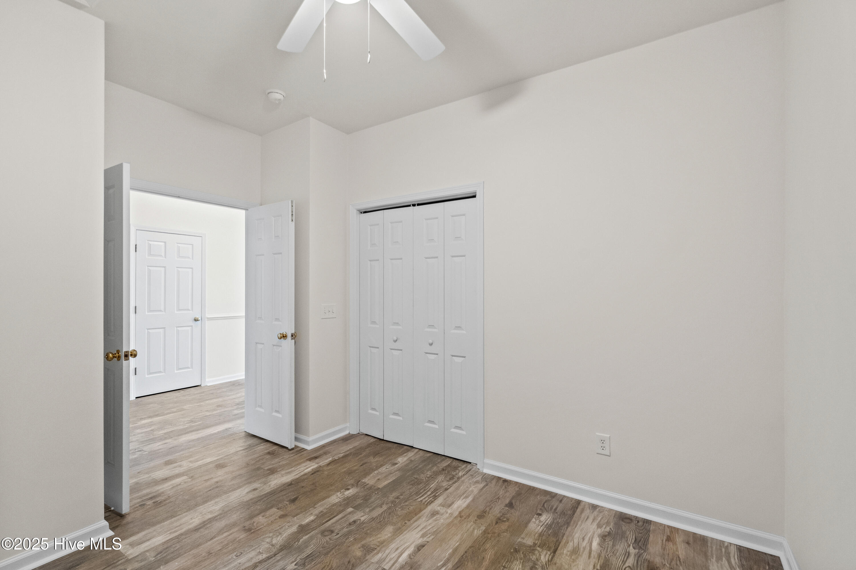 100543792 | Photo 21