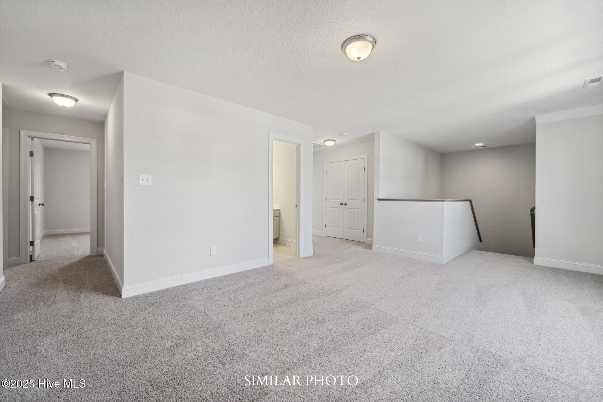 100542069 | Photo 22