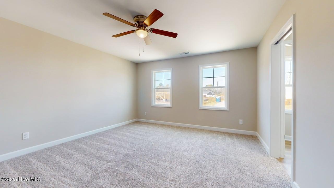 100542027 | Photo 30