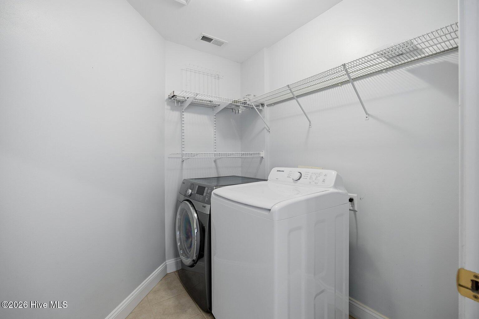 100564958 | Photo 18