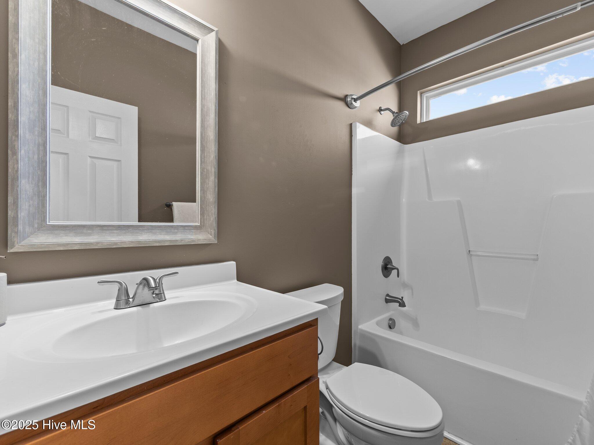 100561630 | Photo 29