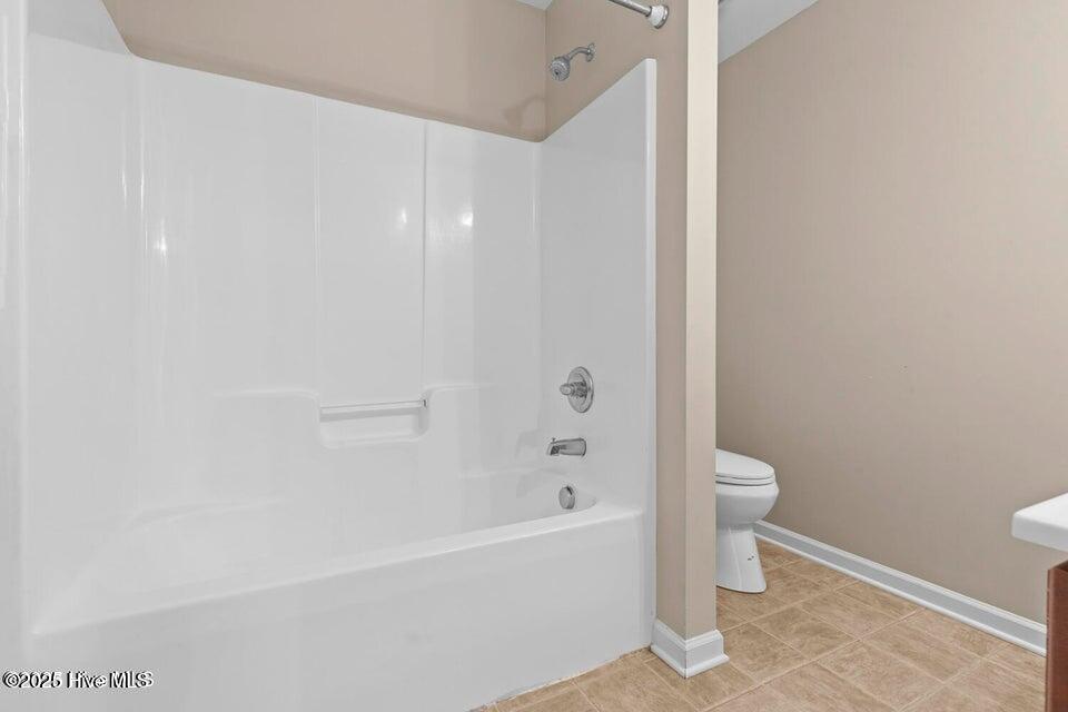 100530427 | Photo 23