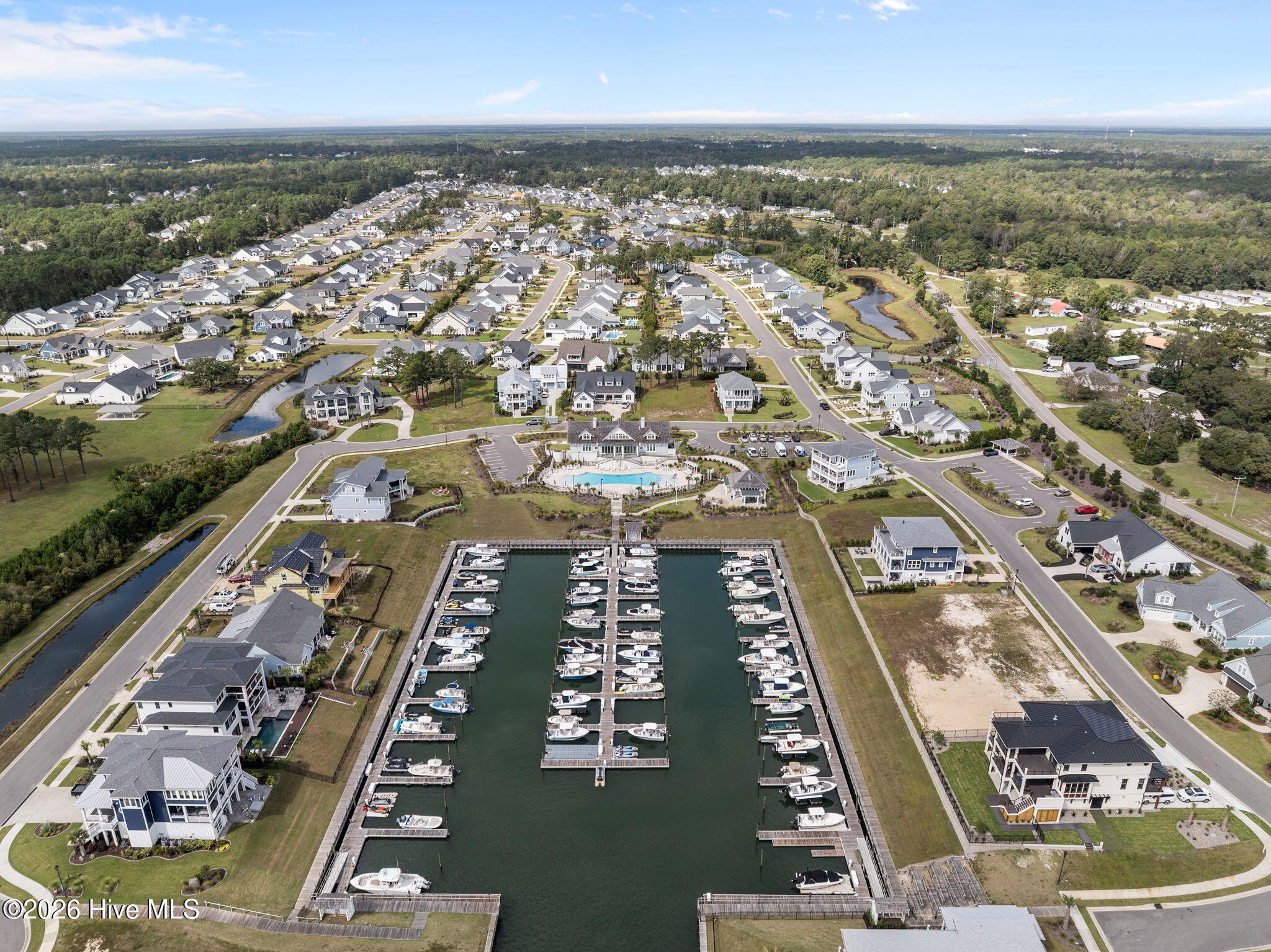 100567182 | Photo 59