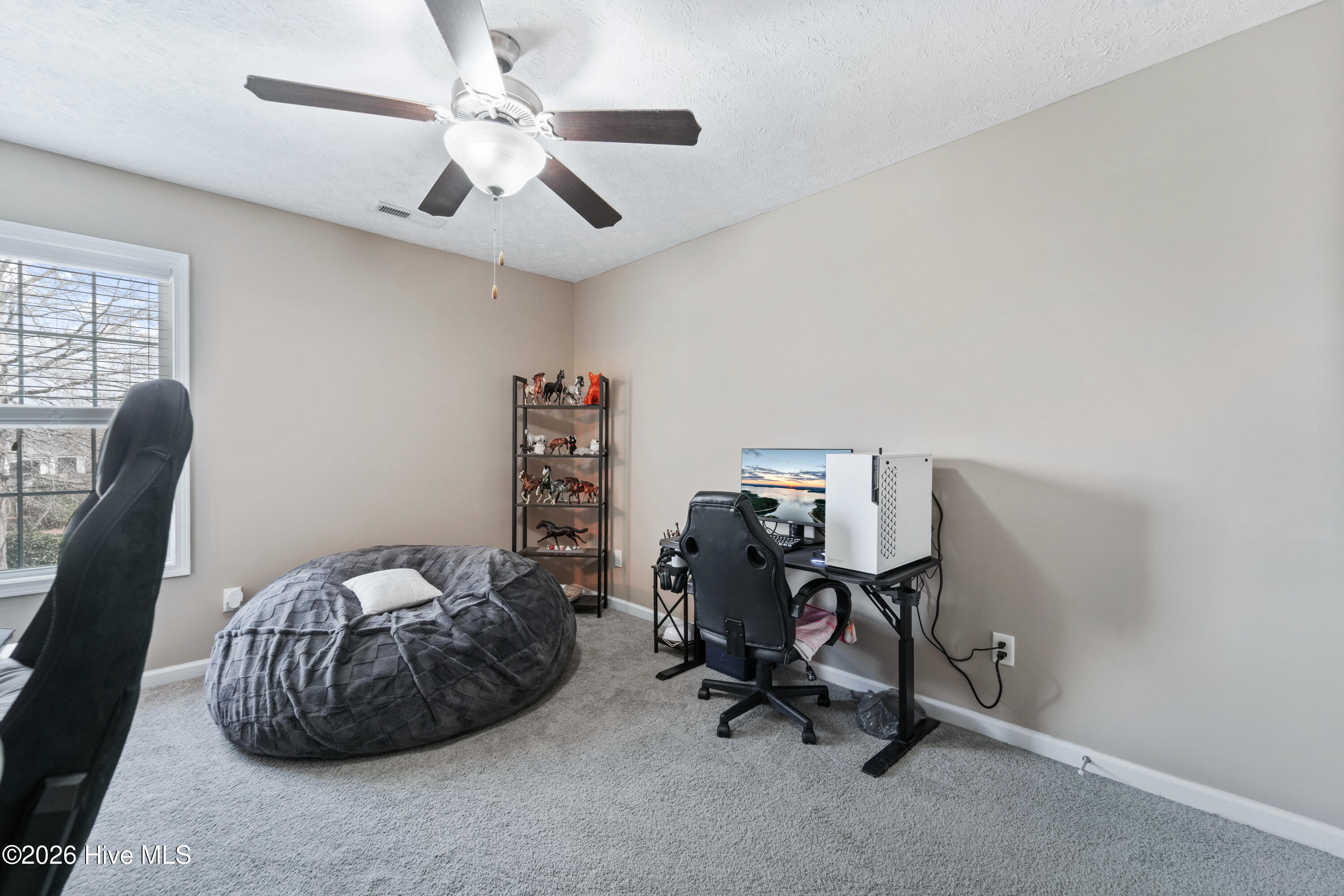 100558944 | Photo 23