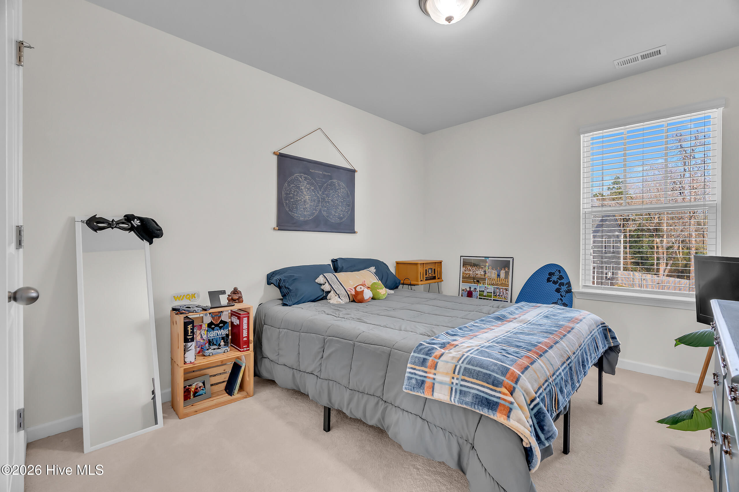 100551354 | Photo 46