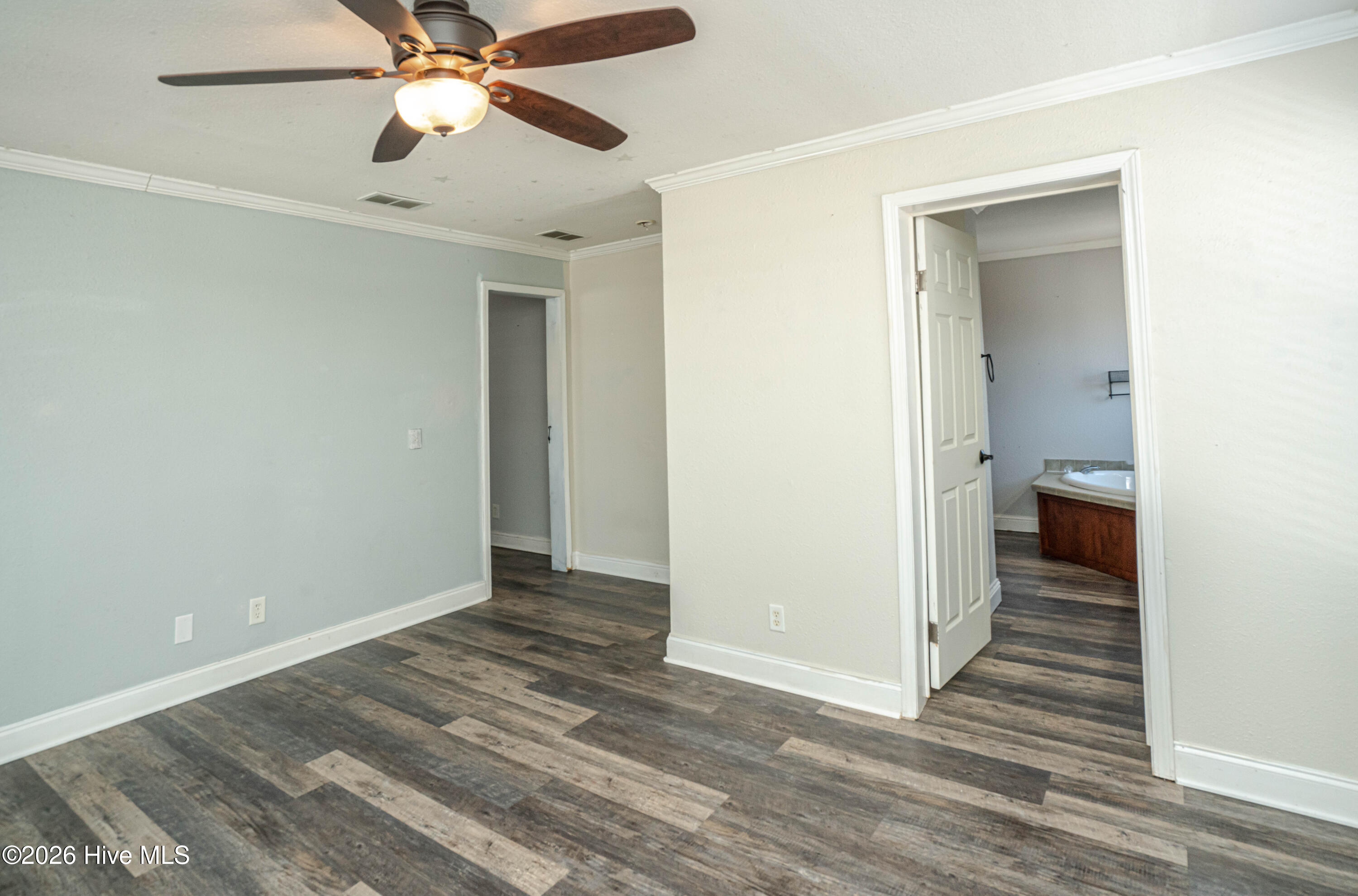 100552222 | Photo 22