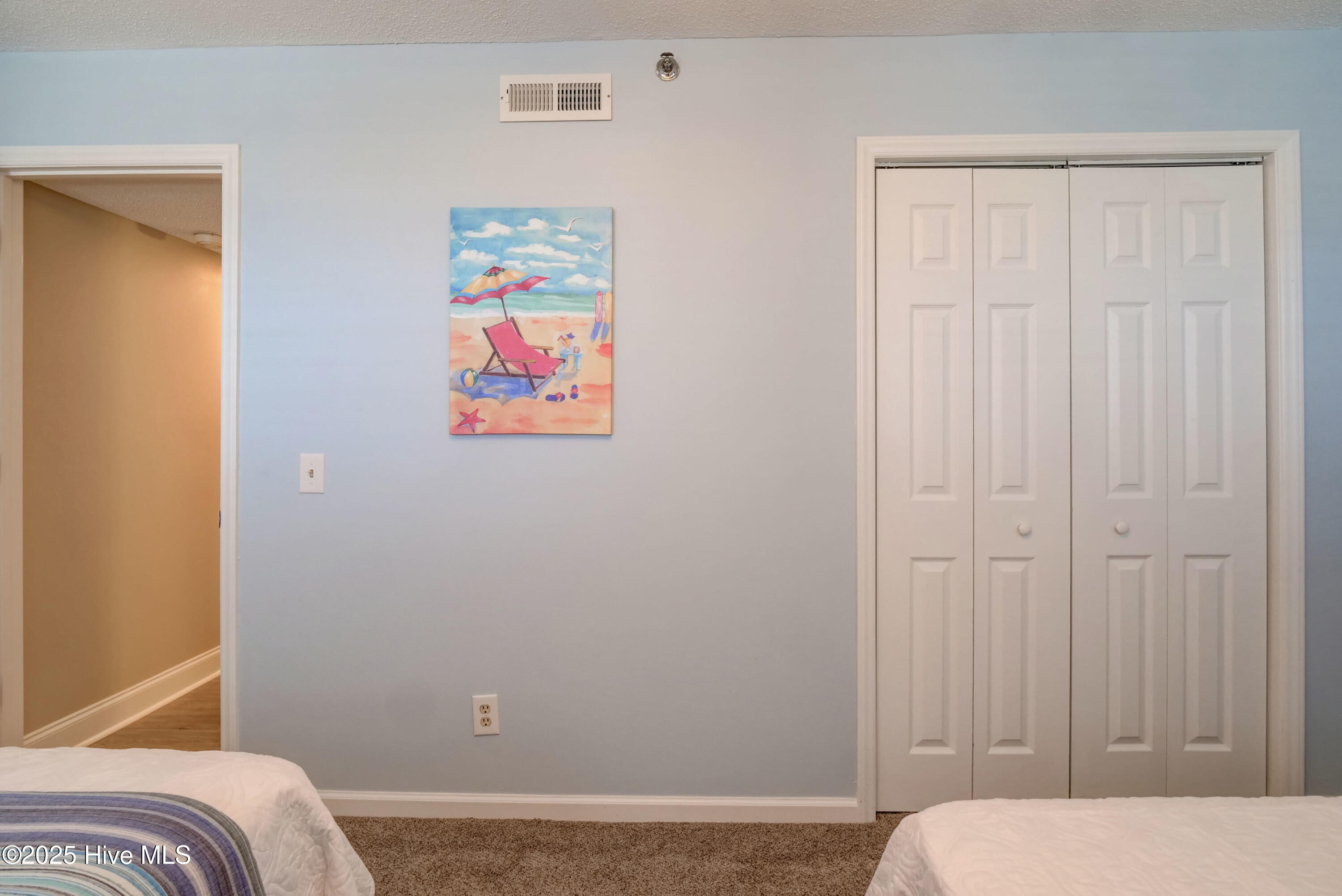 100522840 | Photo 14