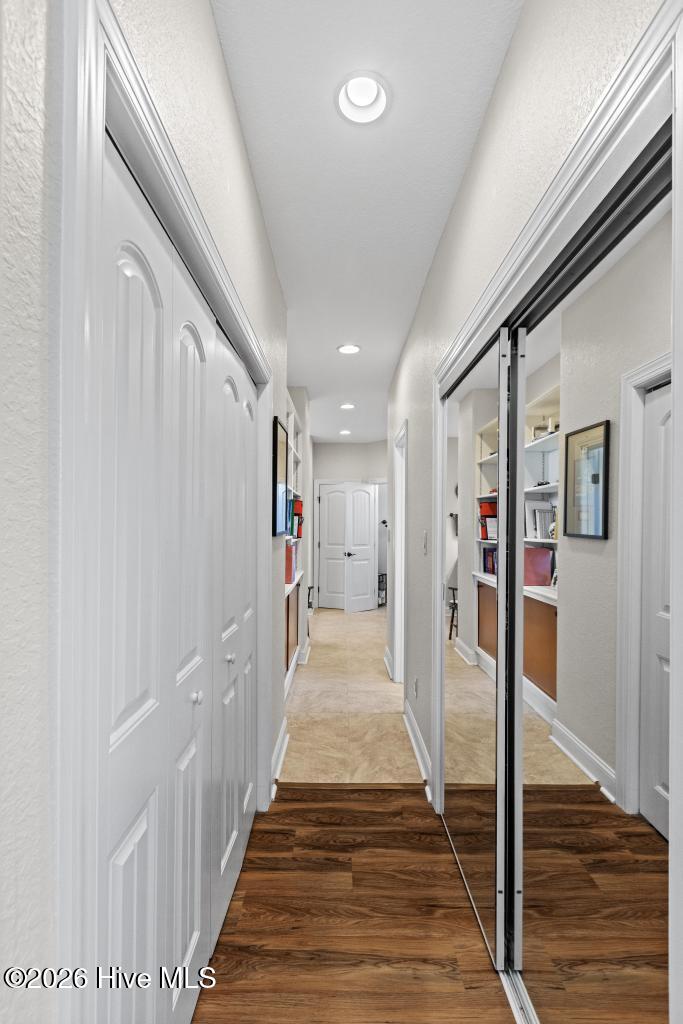 100564942 | Photo 24