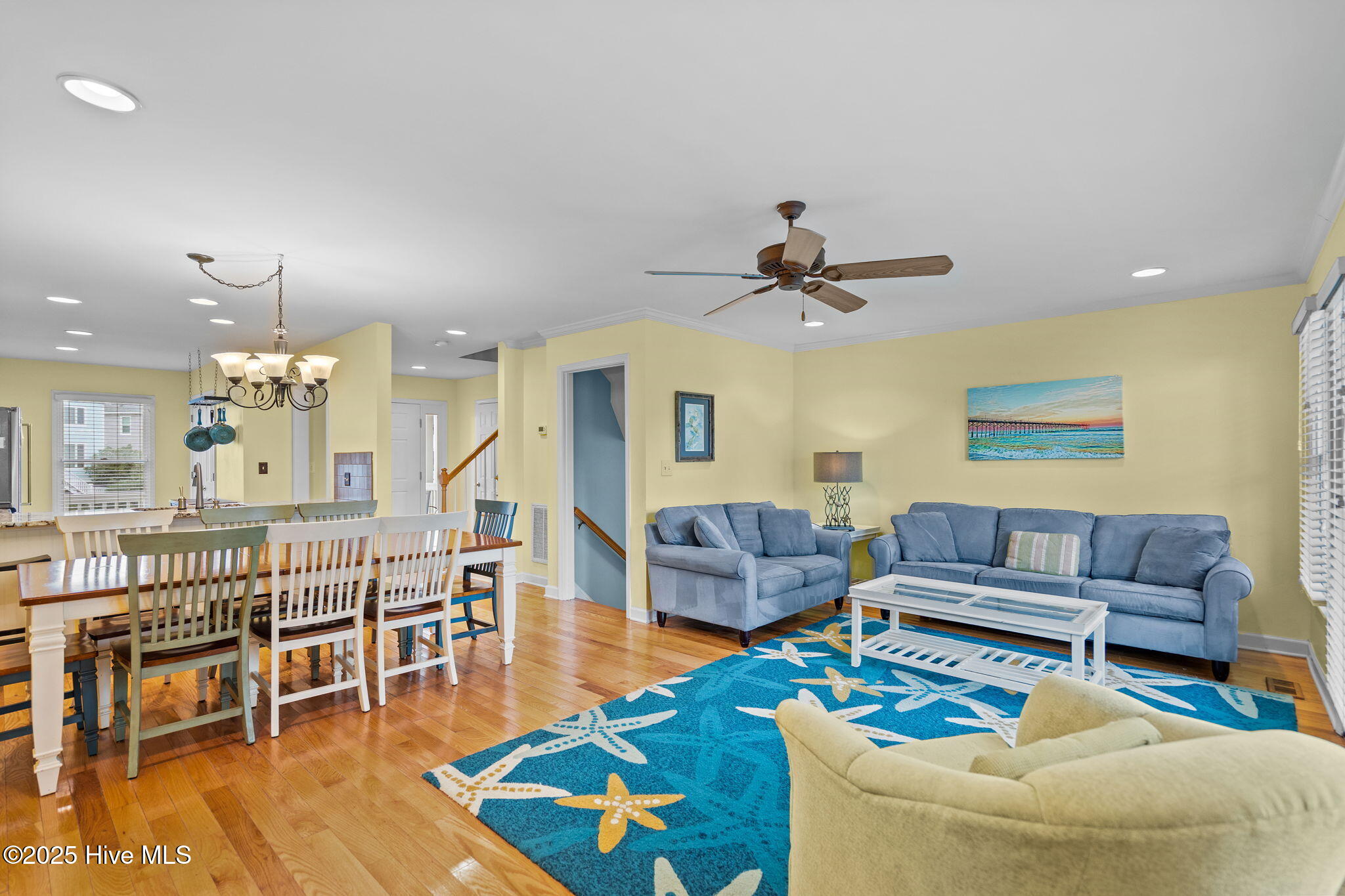 100531131 | Photo 26