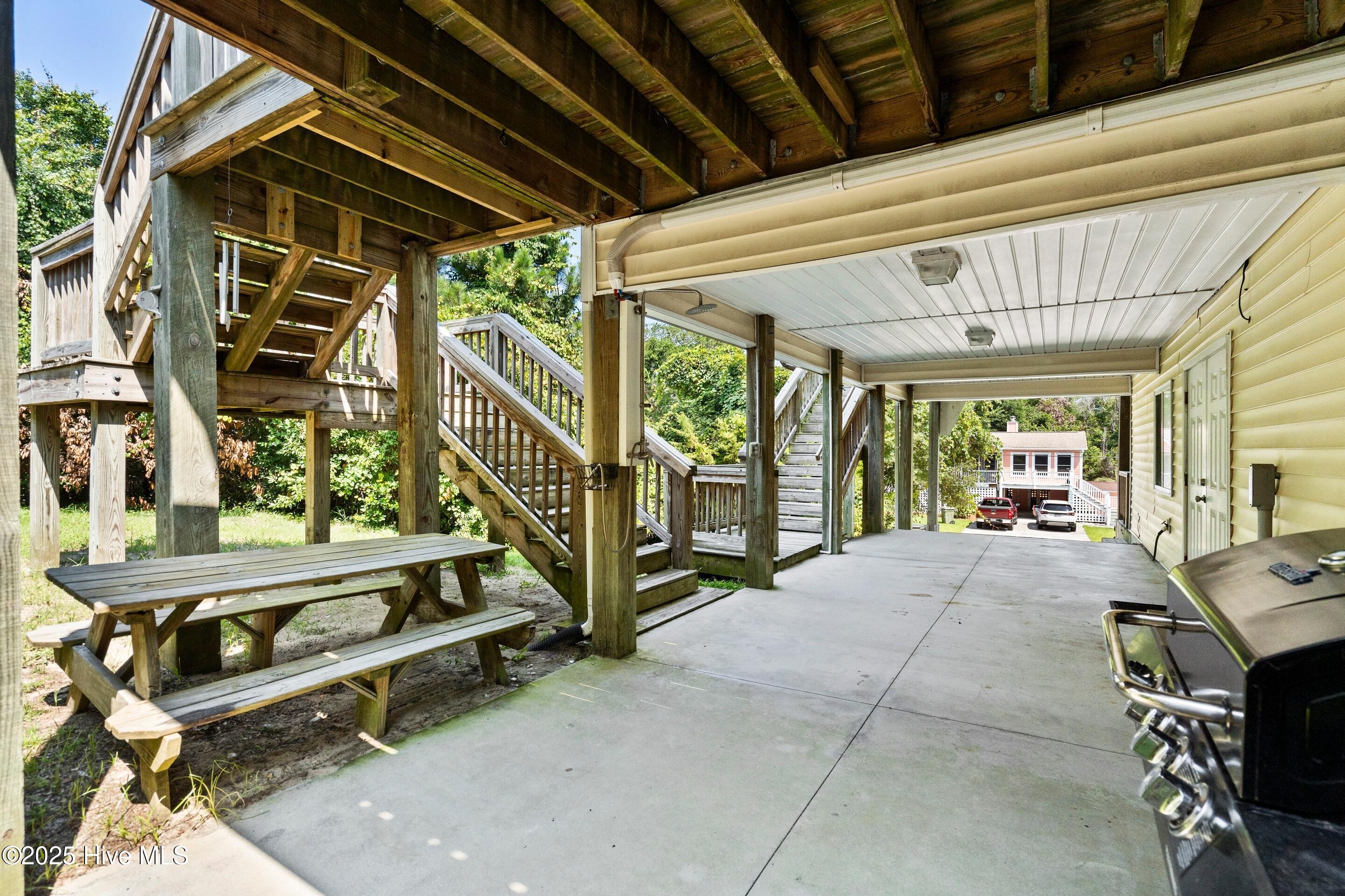 100517564 | Photo 52