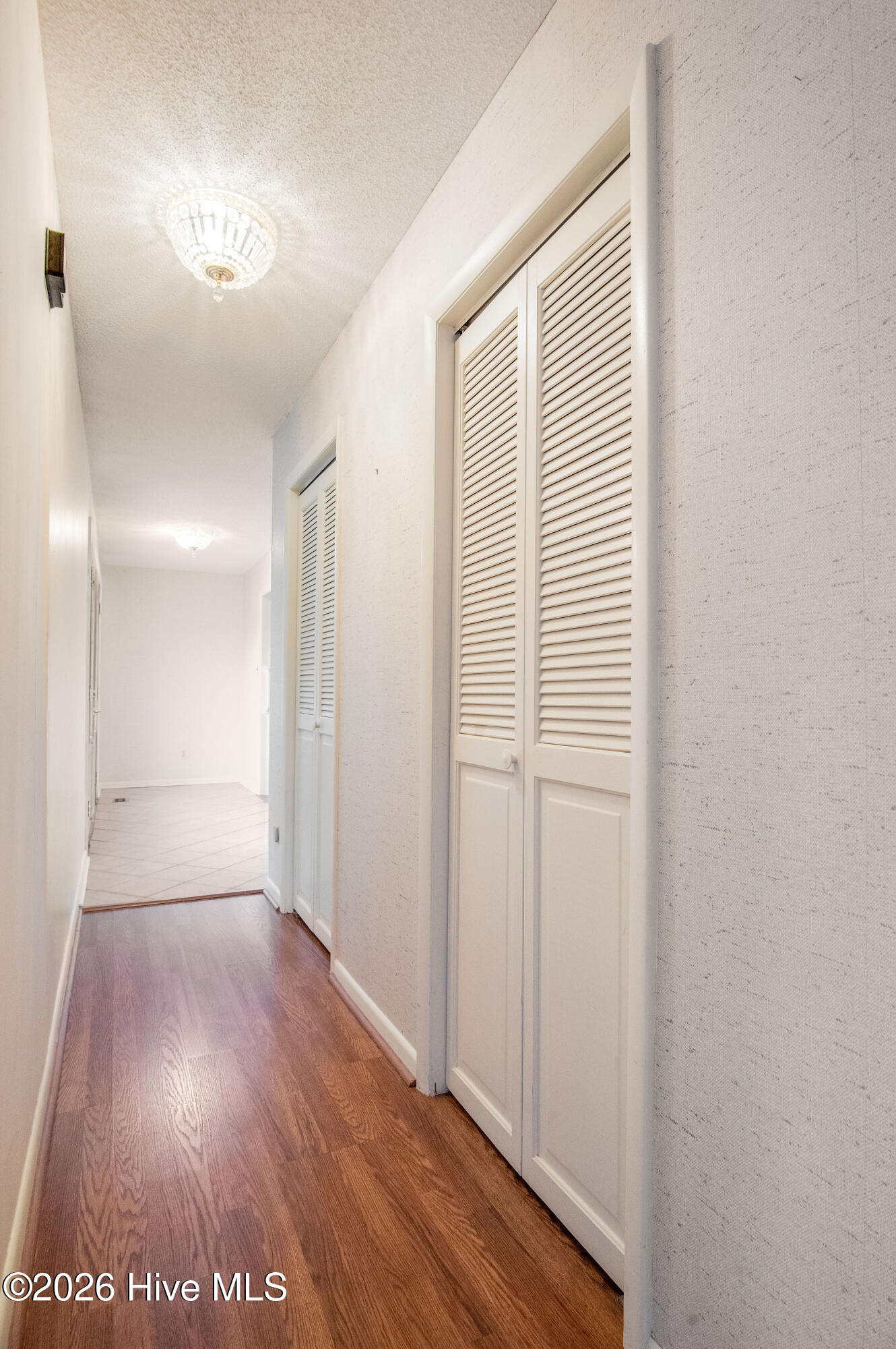 100556602 | Photo 54