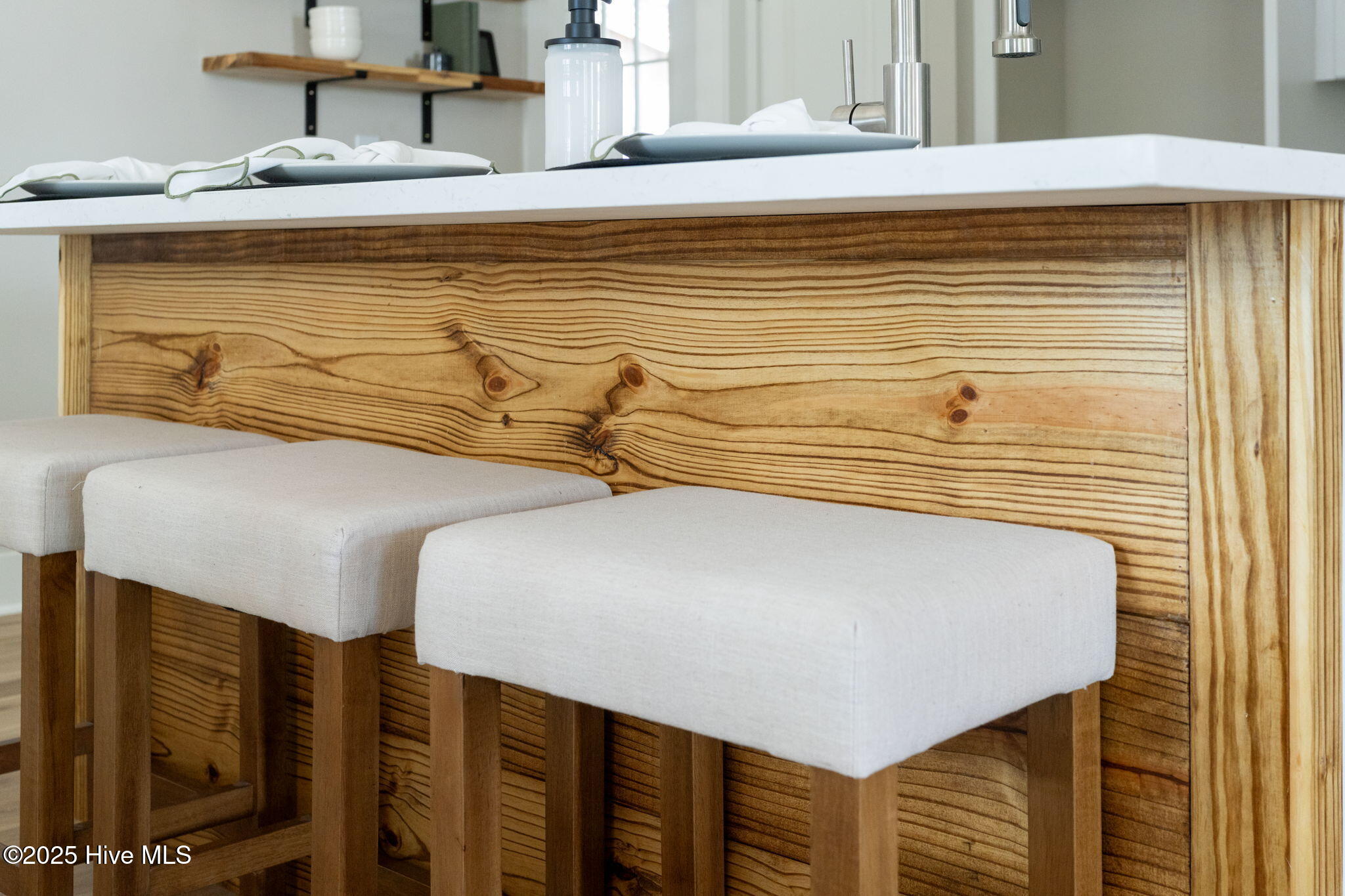 100541520 | Photo 17