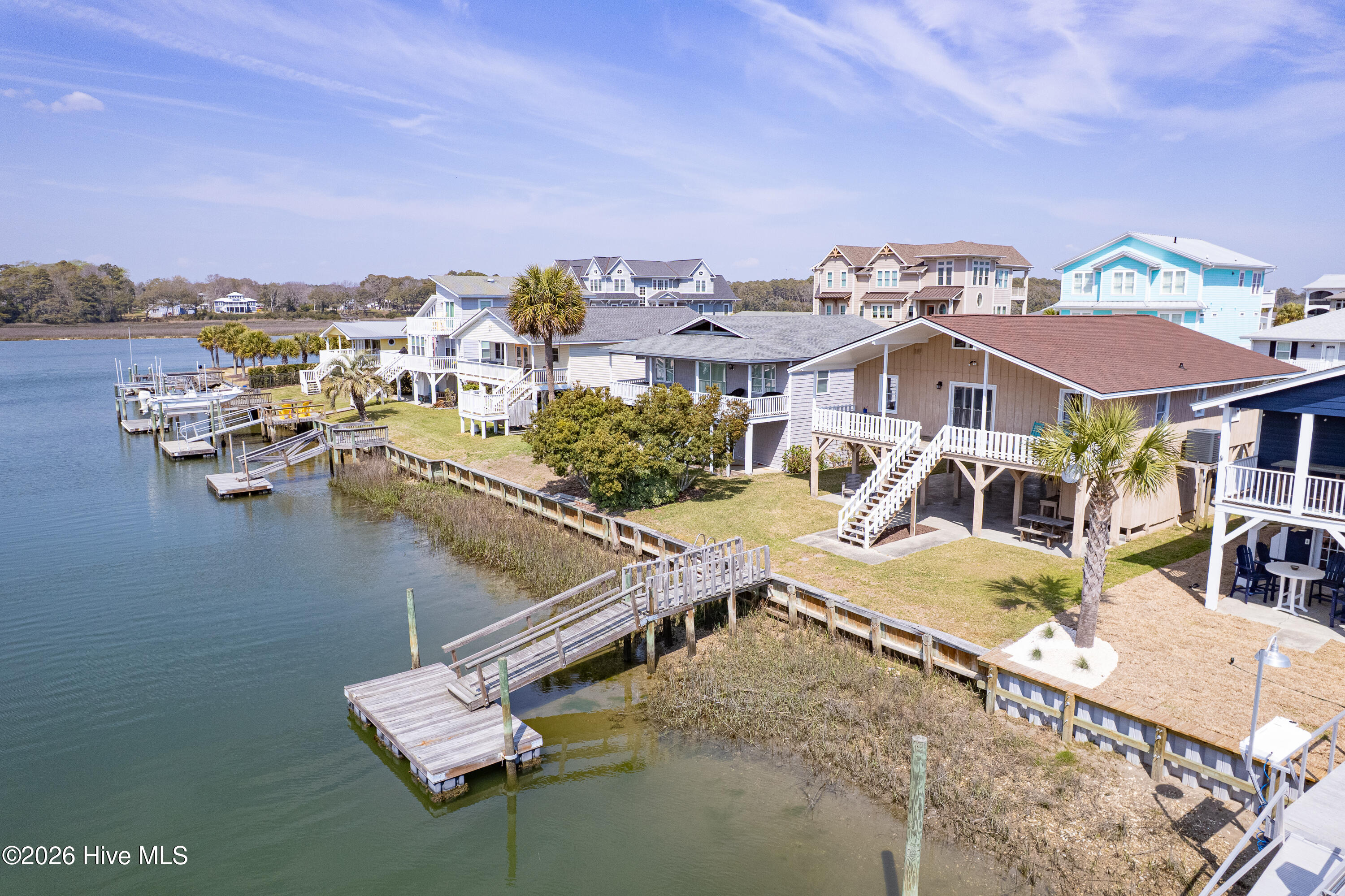 100562663 | Photo 49