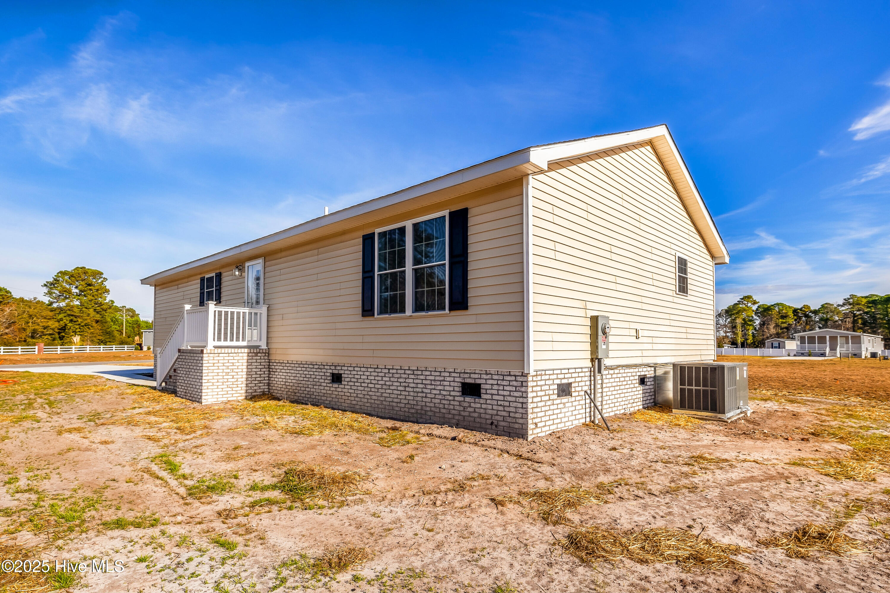 100543409 | Photo 21