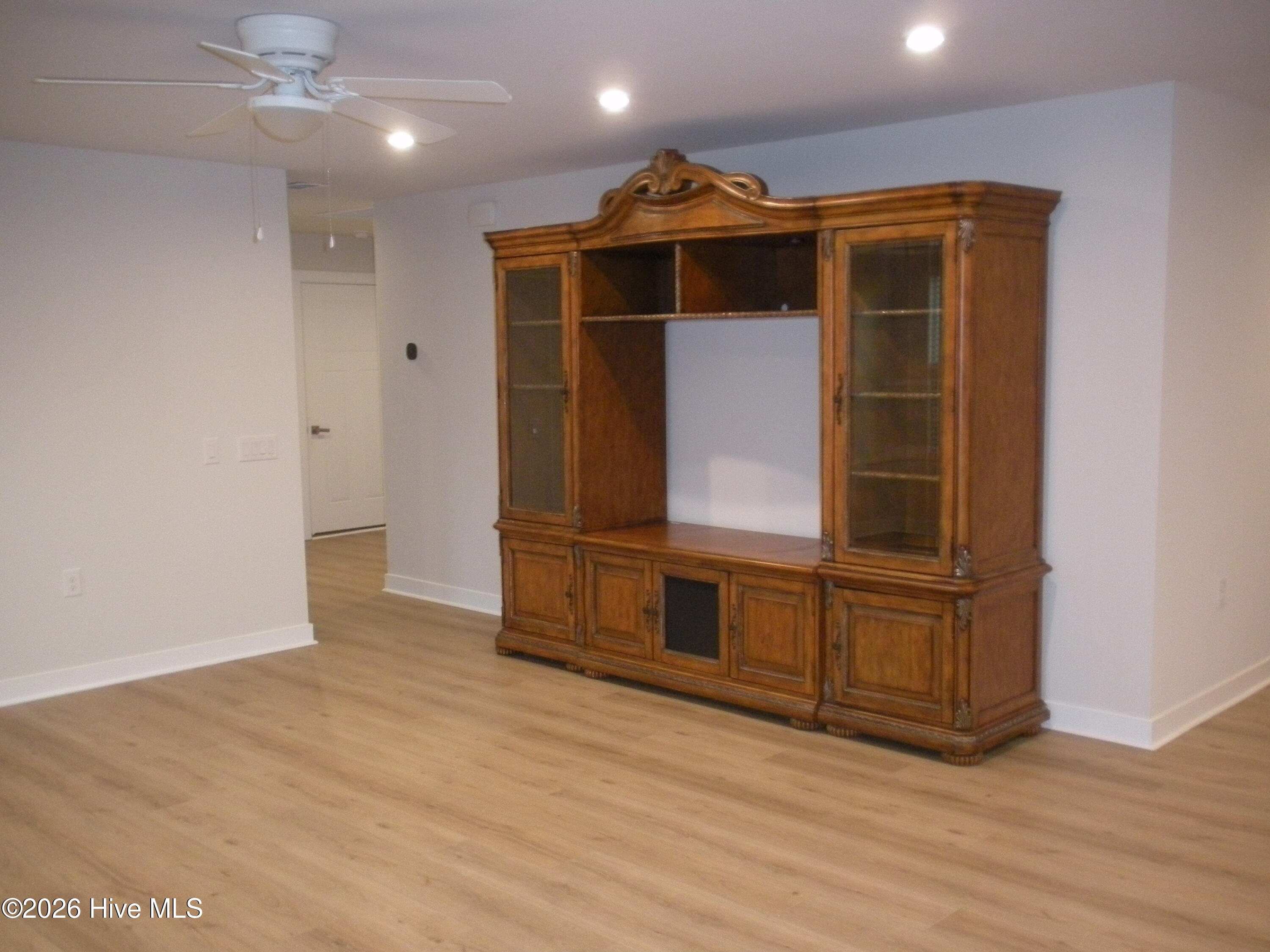 100548269 | Photo 10