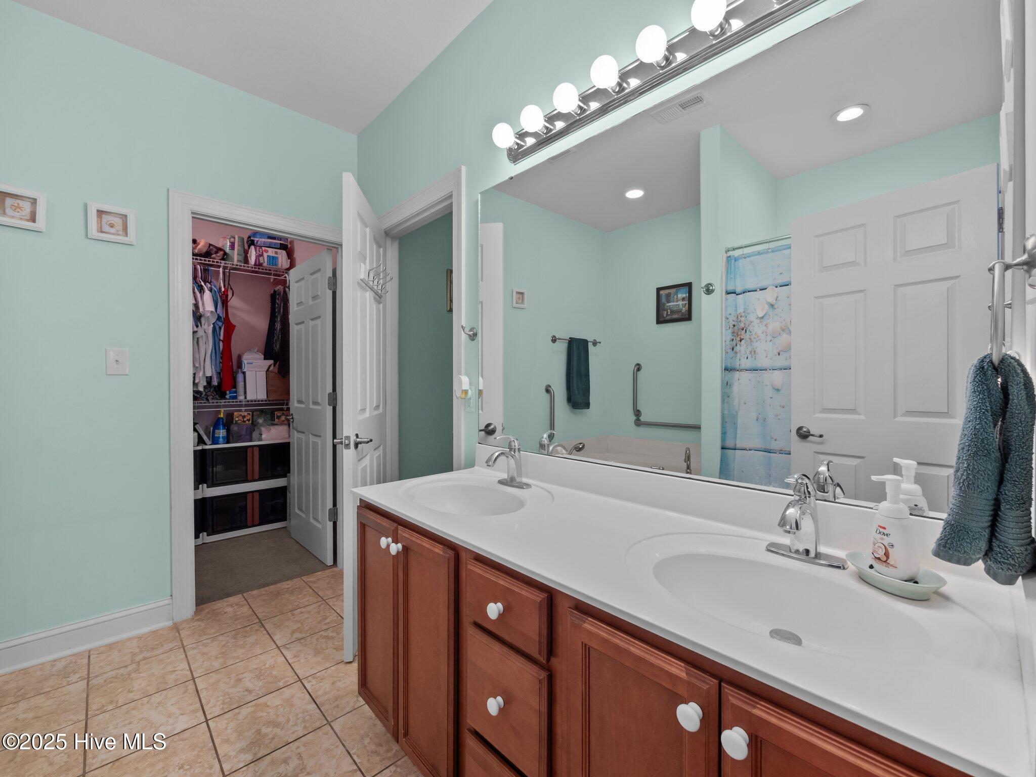 211 Brook Crossing Road, Swansboro, NC 28584 – photo 10: 27-web-or-mls-P6104494