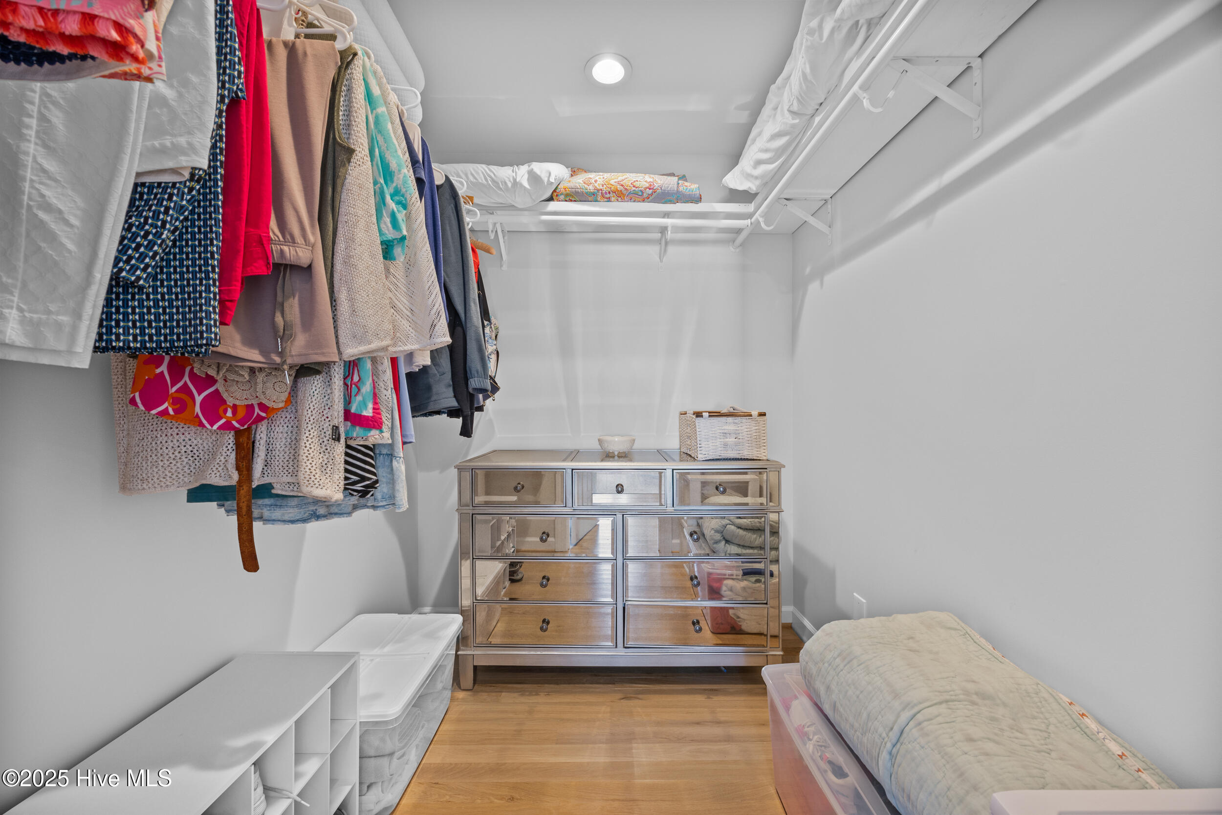 100554805 | Photo 28