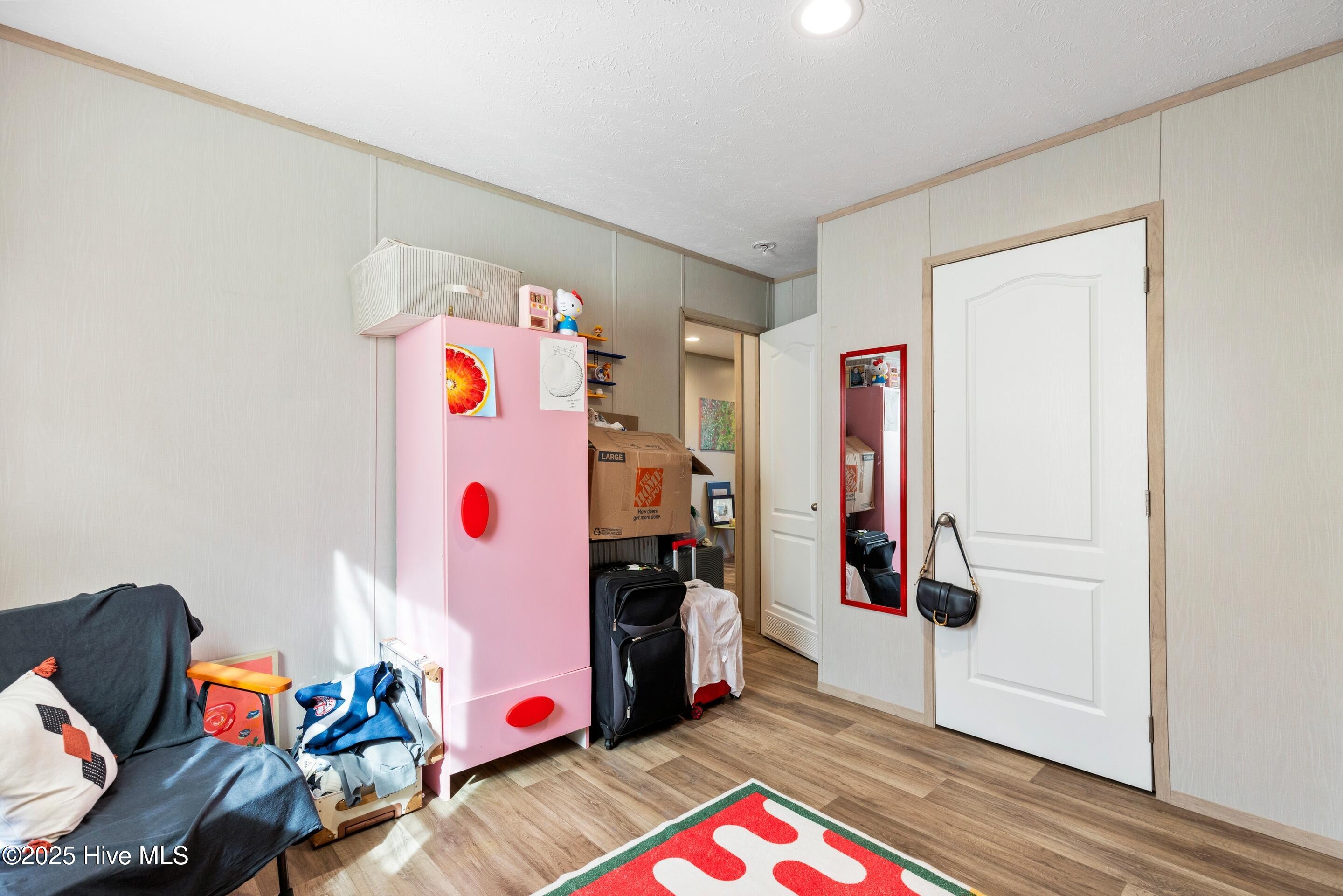 100542146 | Photo 27