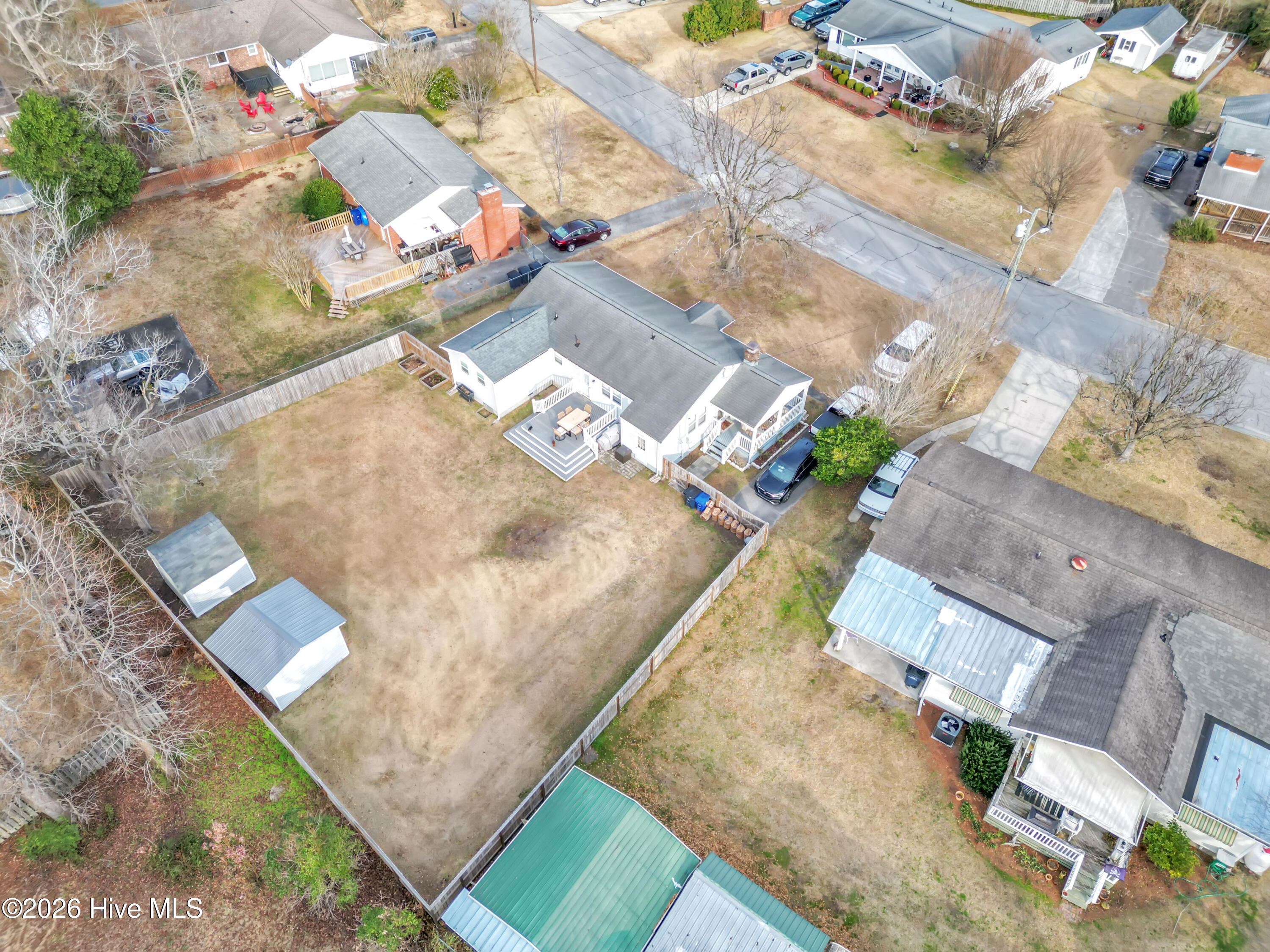 100547879 | Photo 25