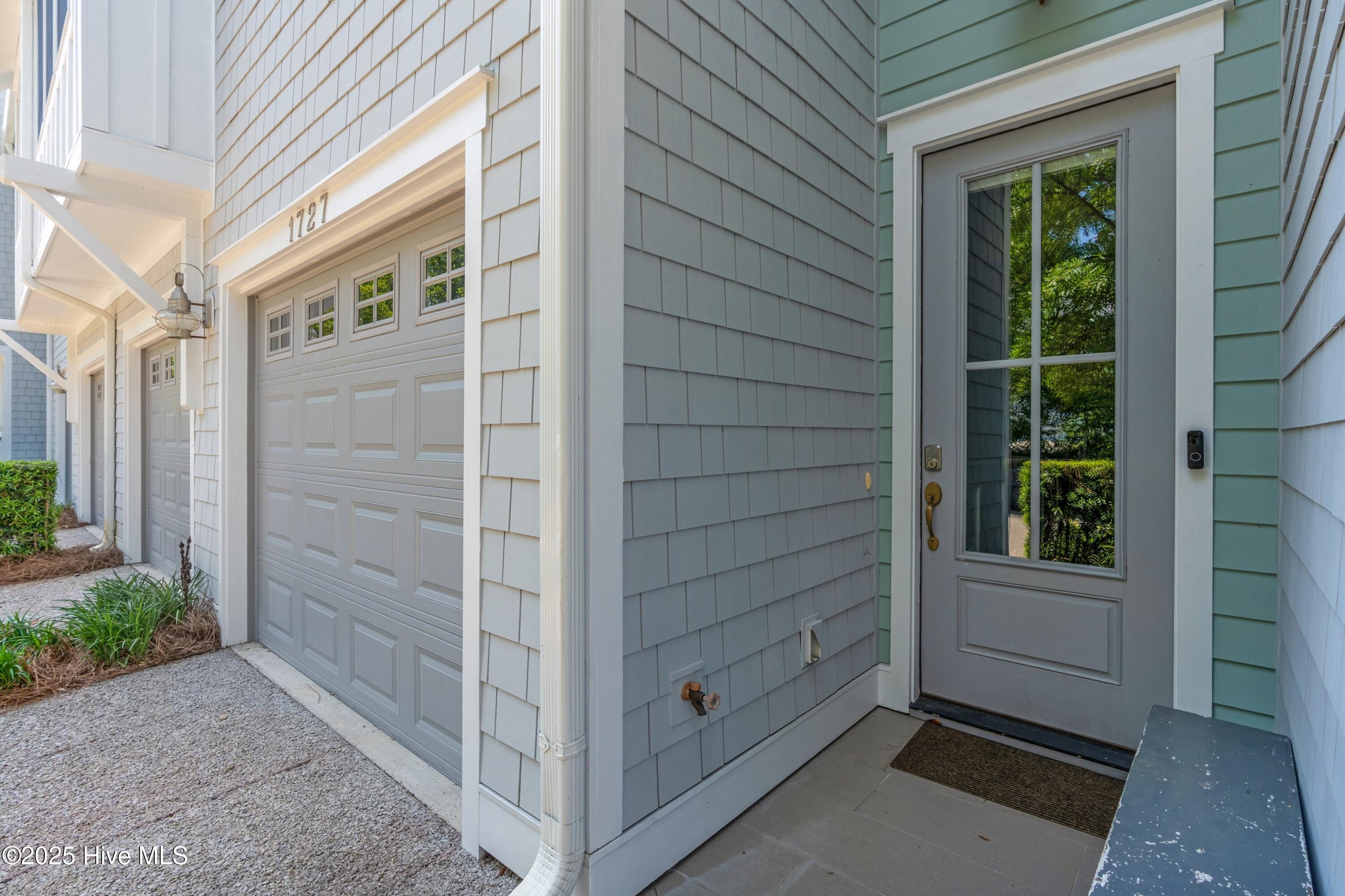 100507237 | Photo 35