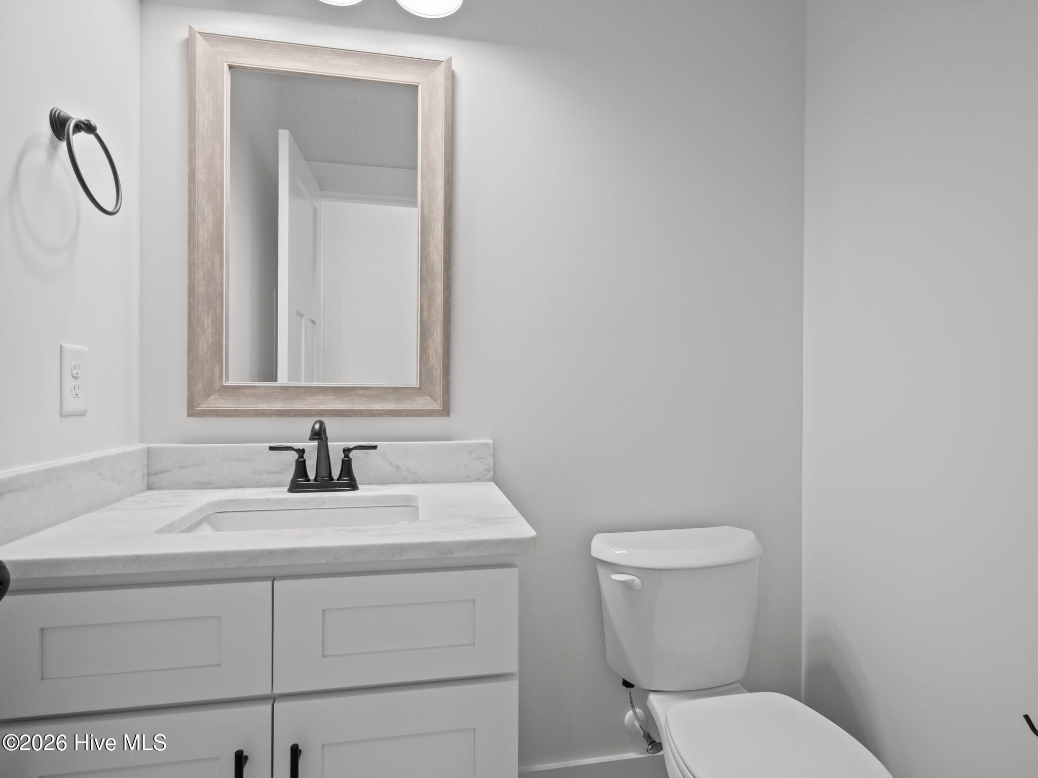 100543502 | Photo 12