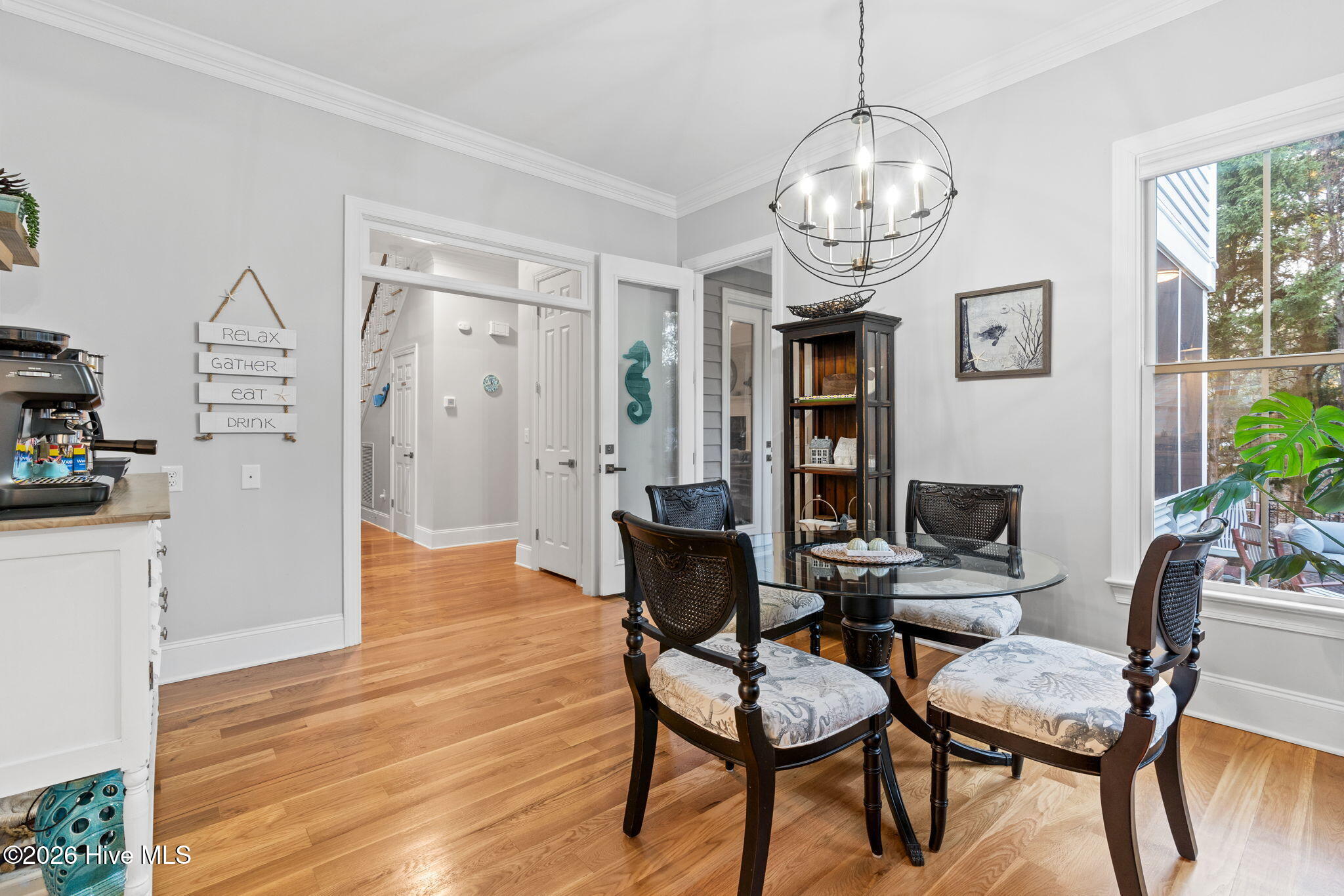 100549864 | Photo 21