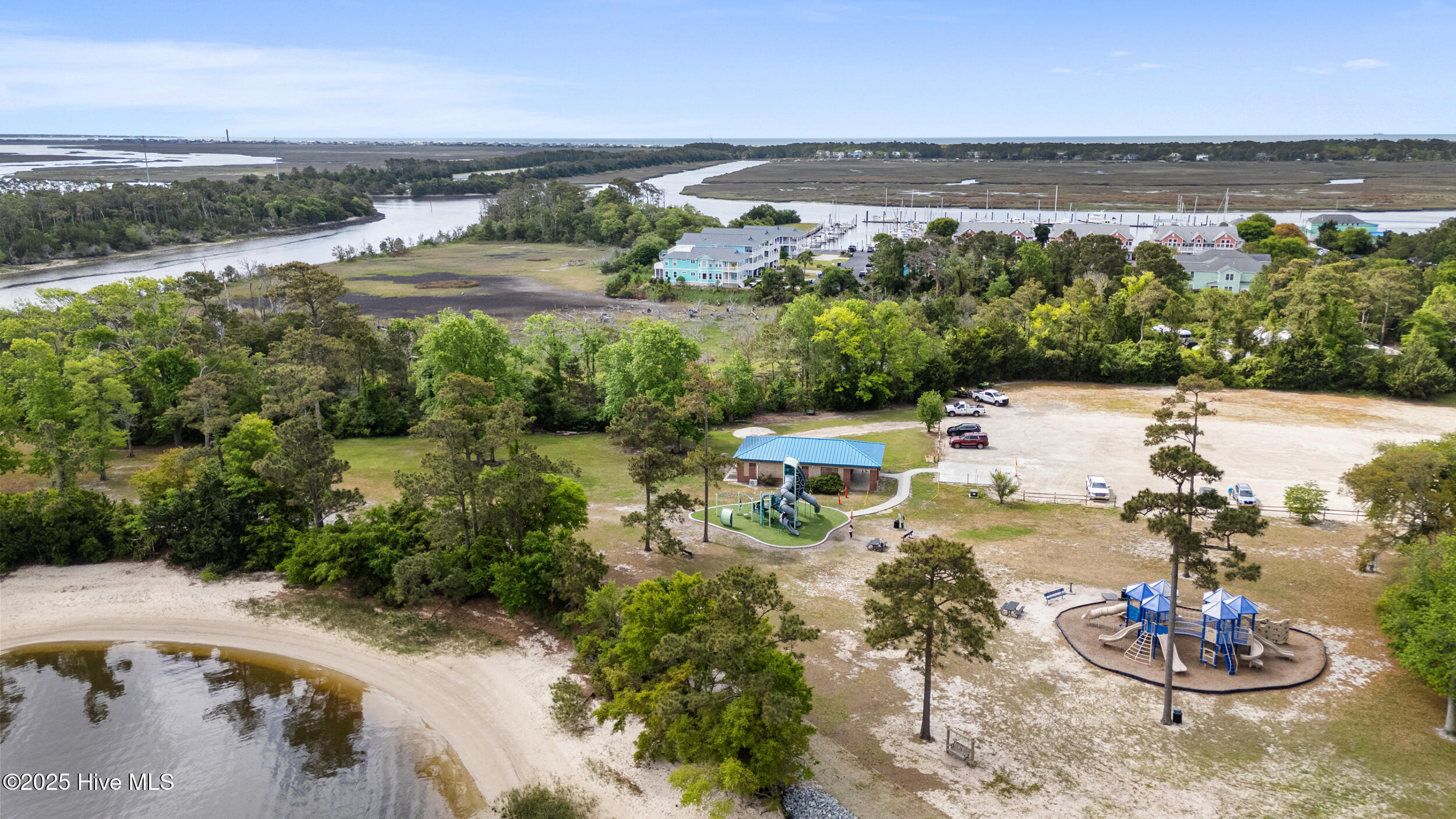 100531236 | Photo 25