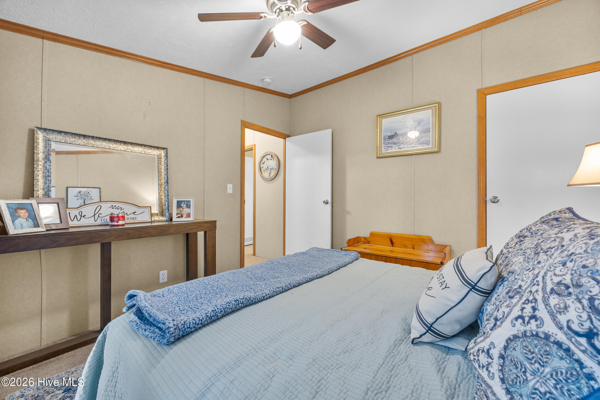 100547453 | Photo 33