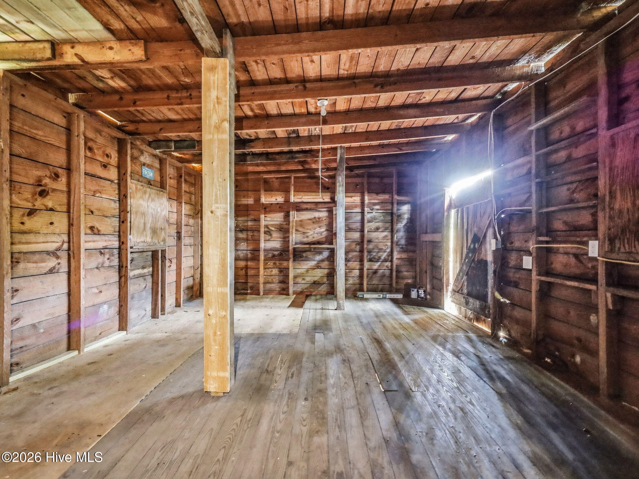 2534 White Oak River Road,Maysville